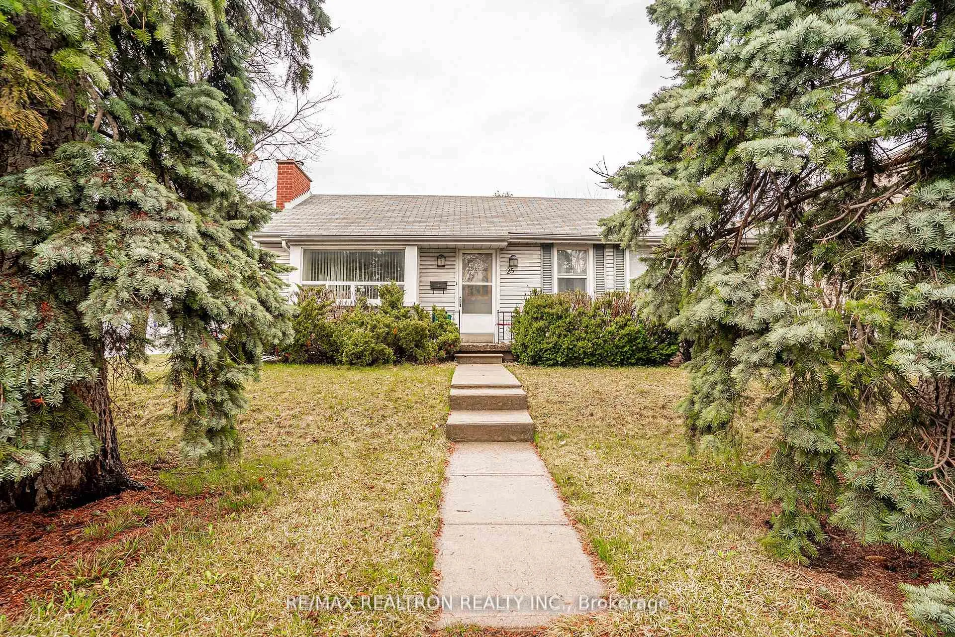 Front of 25 Harding Boulevard
