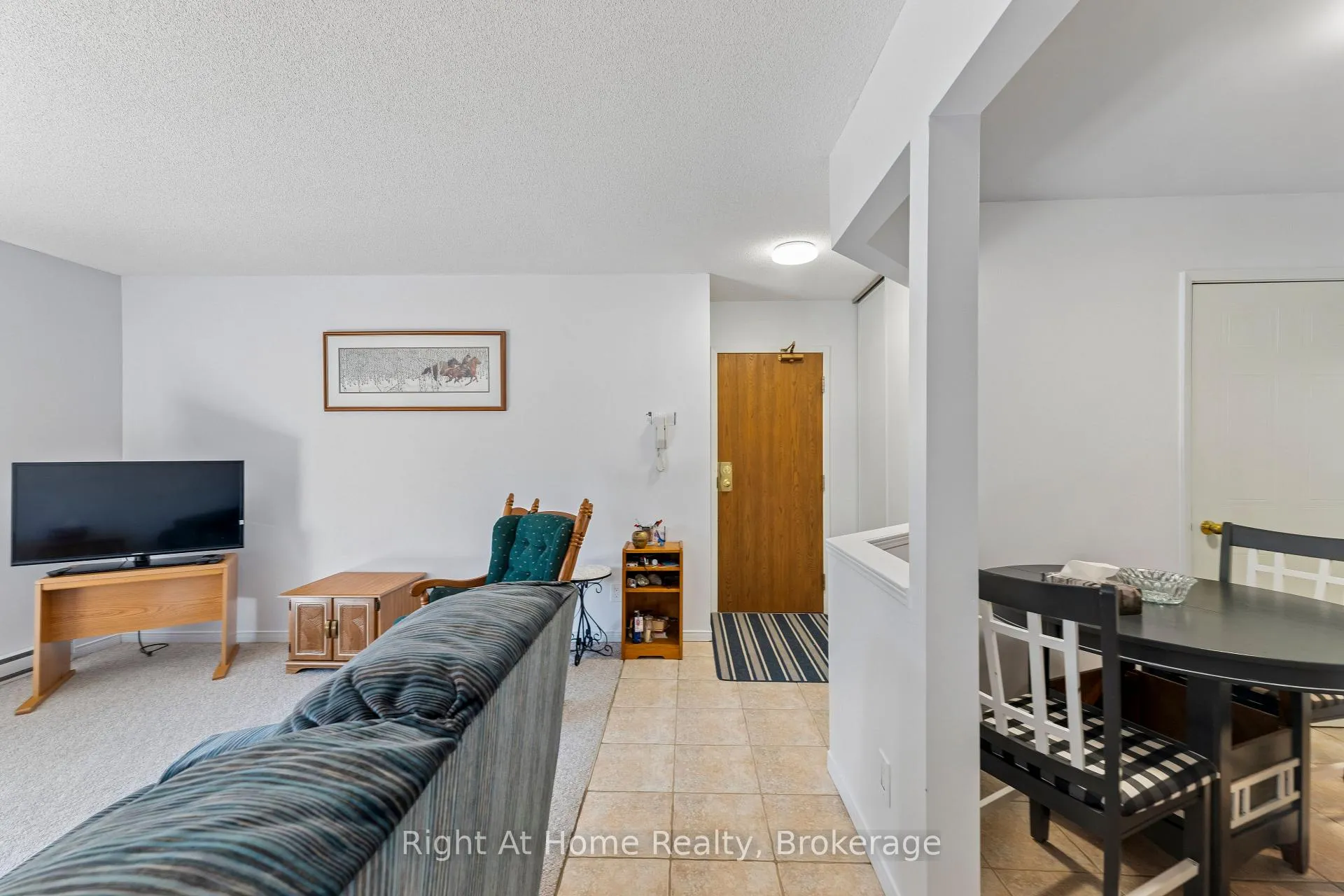 Photo 11 of Unit 310, 565 Greenfield Avenue, Kitchener — HOMEH