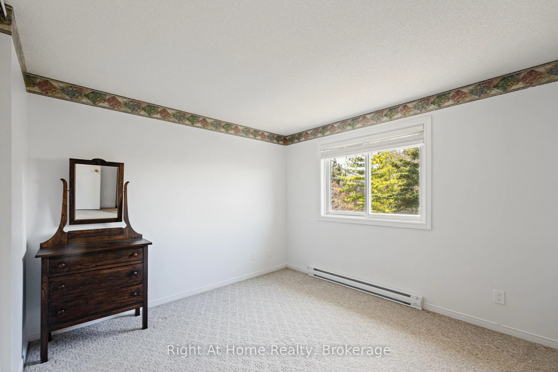 Photo 12 of Unit 310, 565 Greenfield Avenue, Kitchener — HOMEH