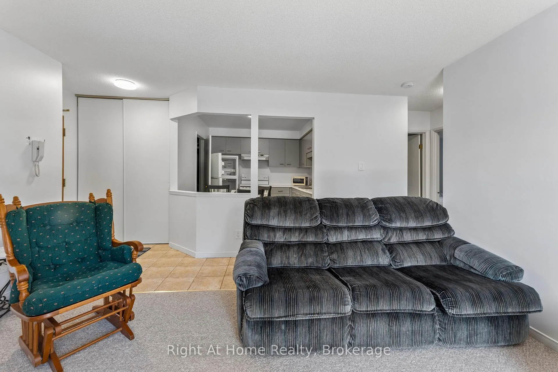 Photo 16 of Unit 310, 565 Greenfield Avenue, Kitchener — HOMEH