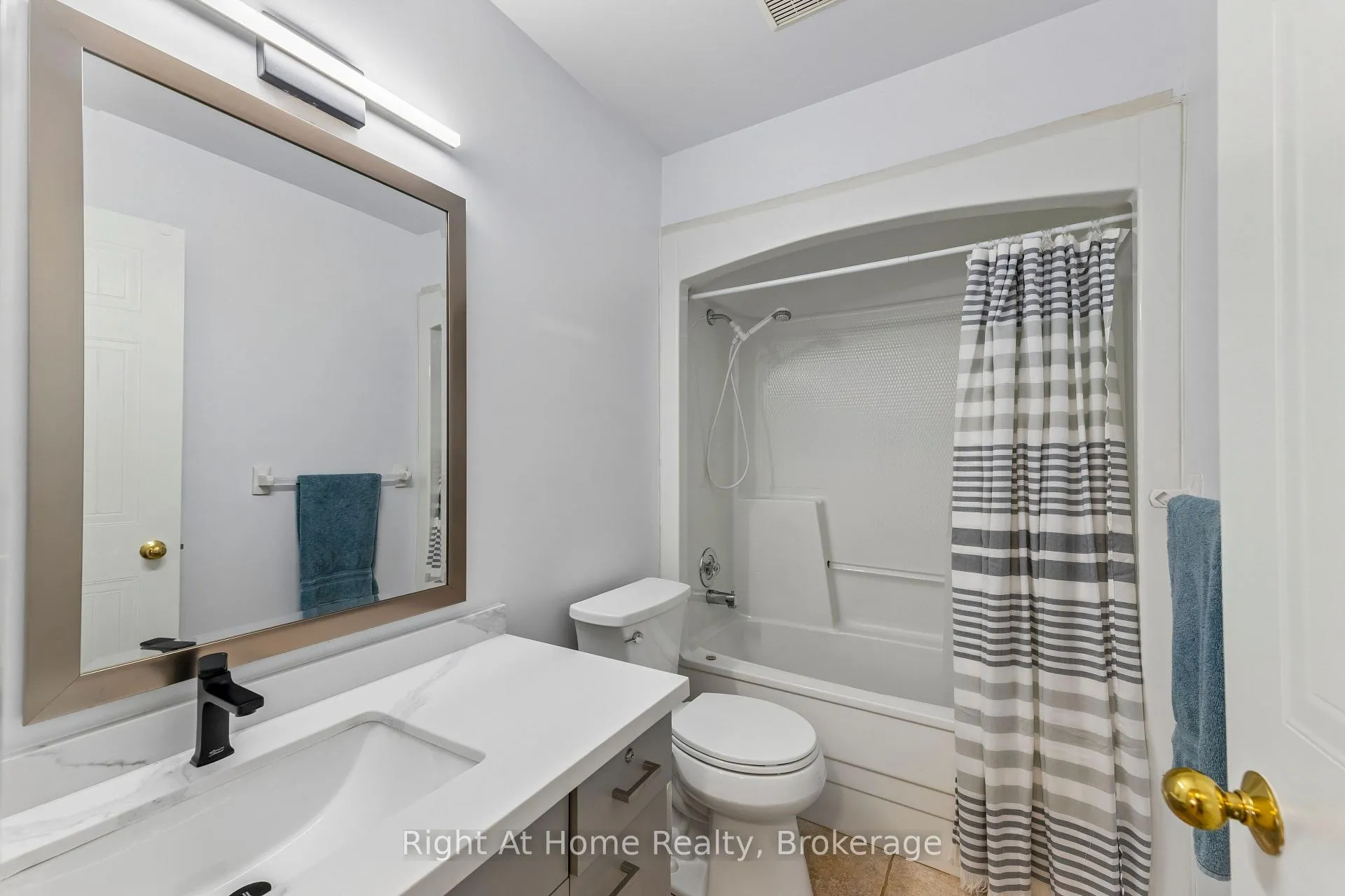 Photo 18 of Unit 310, 565 Greenfield Avenue, Kitchener — HOMEH