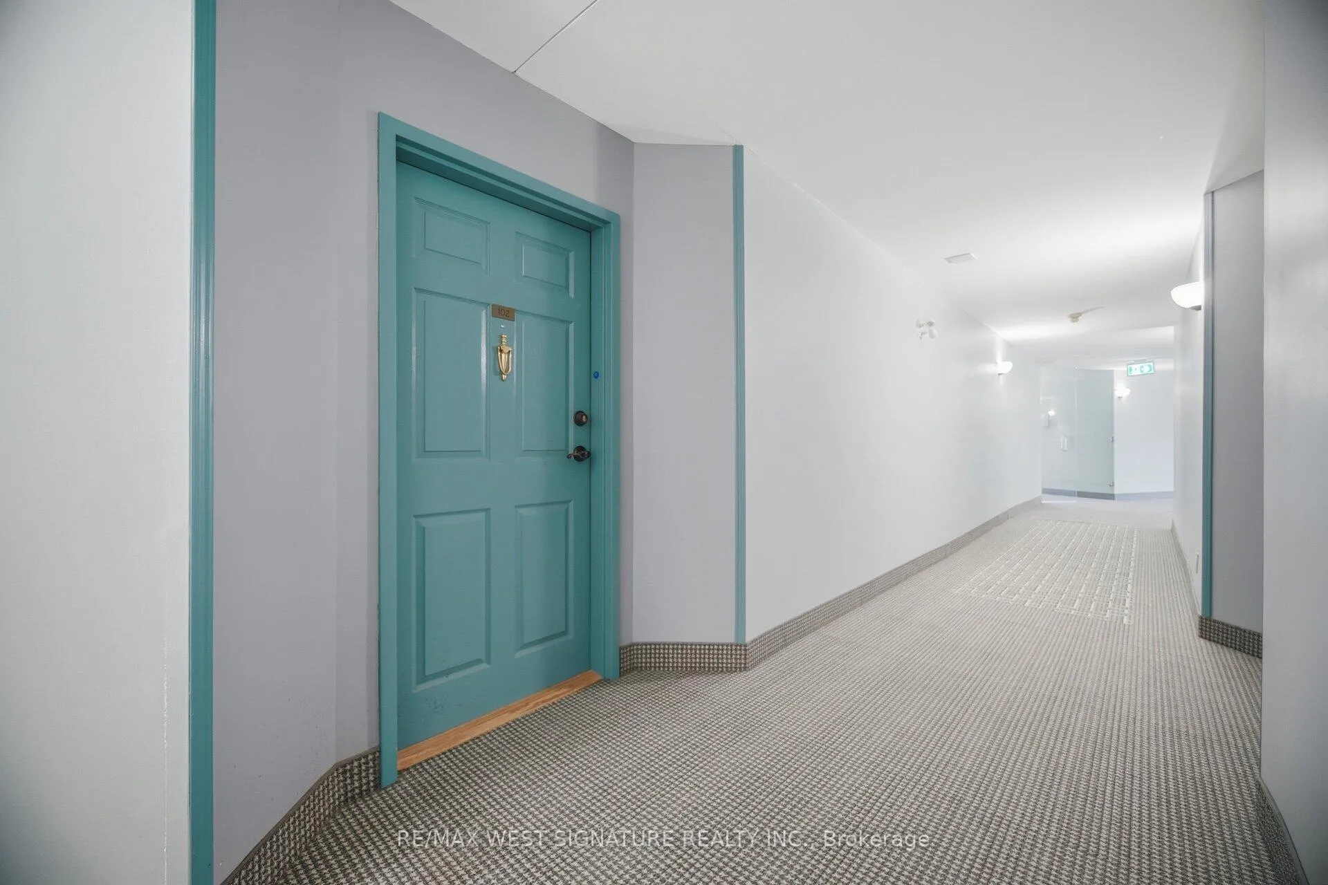 Photo 7 of Unit 102, 75 Treelawn Boulevard, Vaughan, Kleinburg — HOMEH