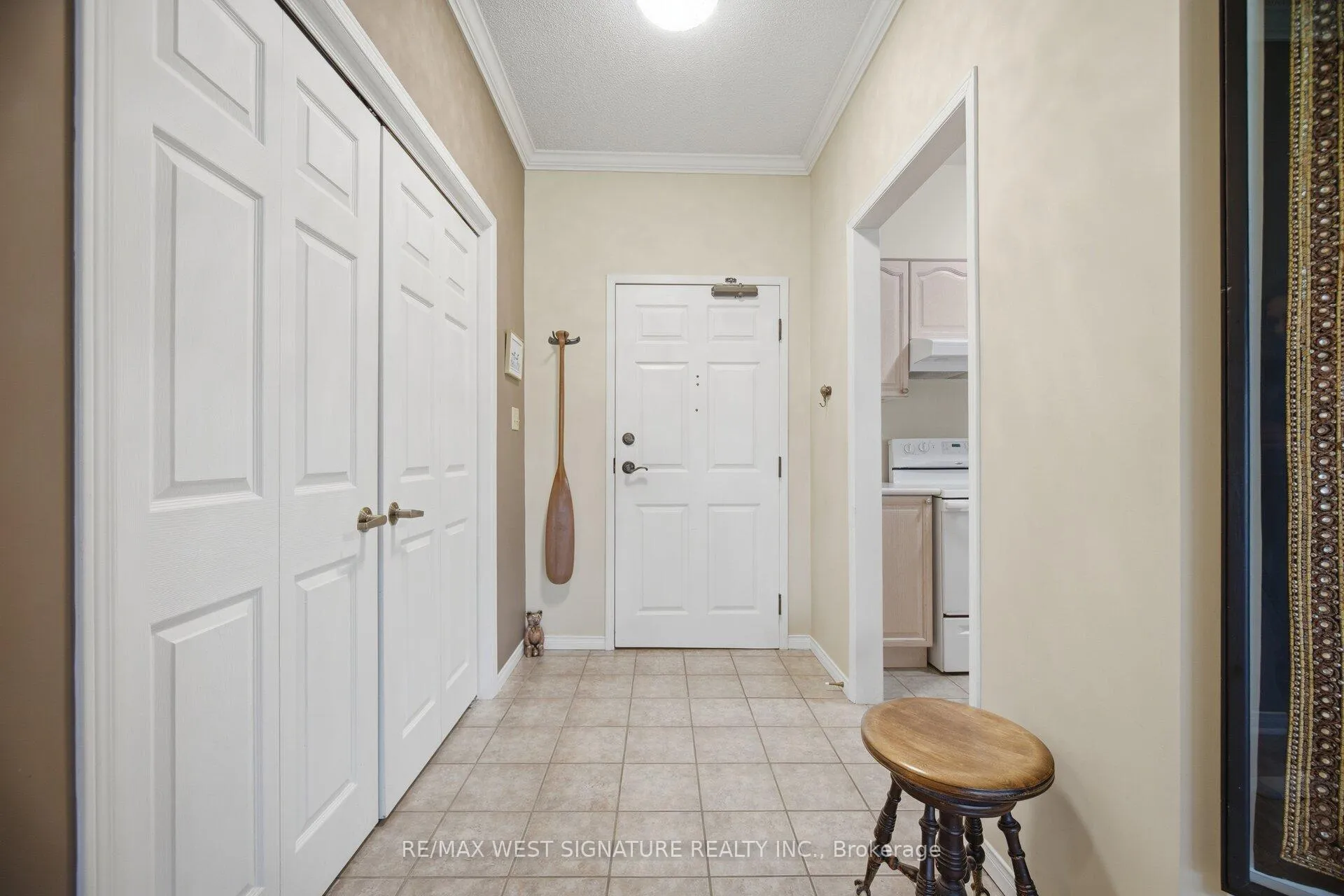 Photo 8 of Unit 102, 75 Treelawn Boulevard, Vaughan, Kleinburg — HOMEH