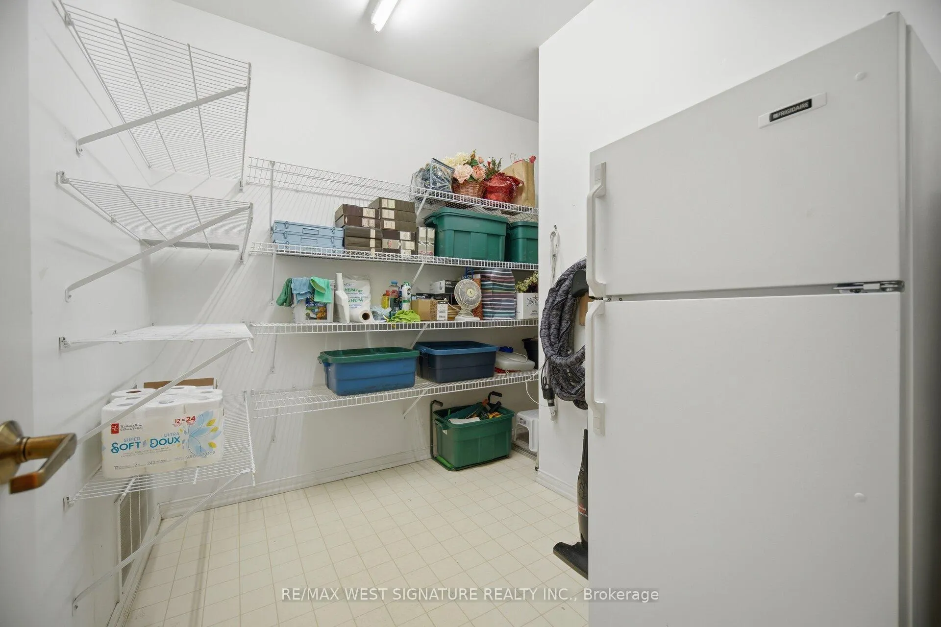 Photo 31 of Unit 102, 75 Treelawn Boulevard, Vaughan, Kleinburg — HOMEH
