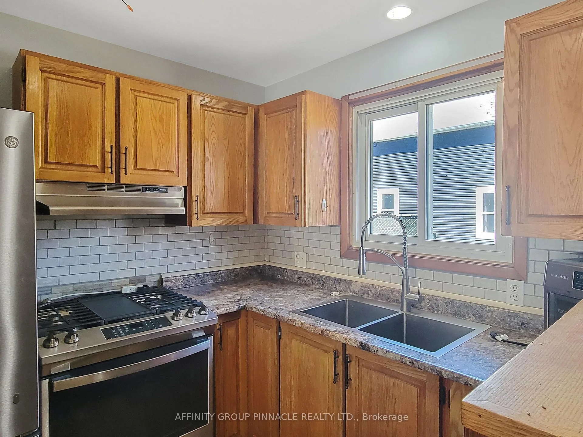 Photo 14 of 221 Dill Street, Bracebridge, Monck (Bracebridge) — HOMEH