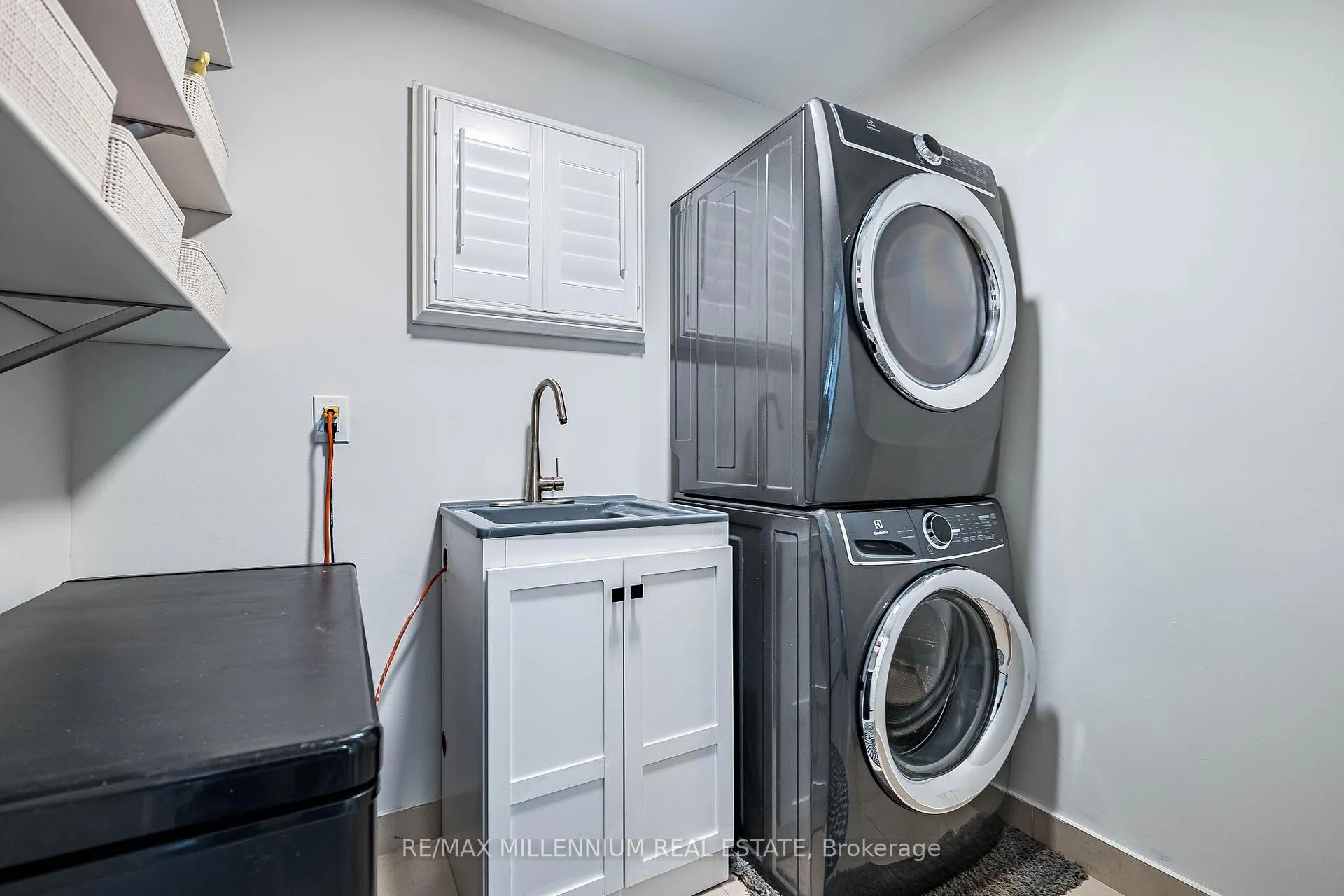 Photo 15 of 74 Atkins Circle, Brampton, Northwood Park — HOMEH