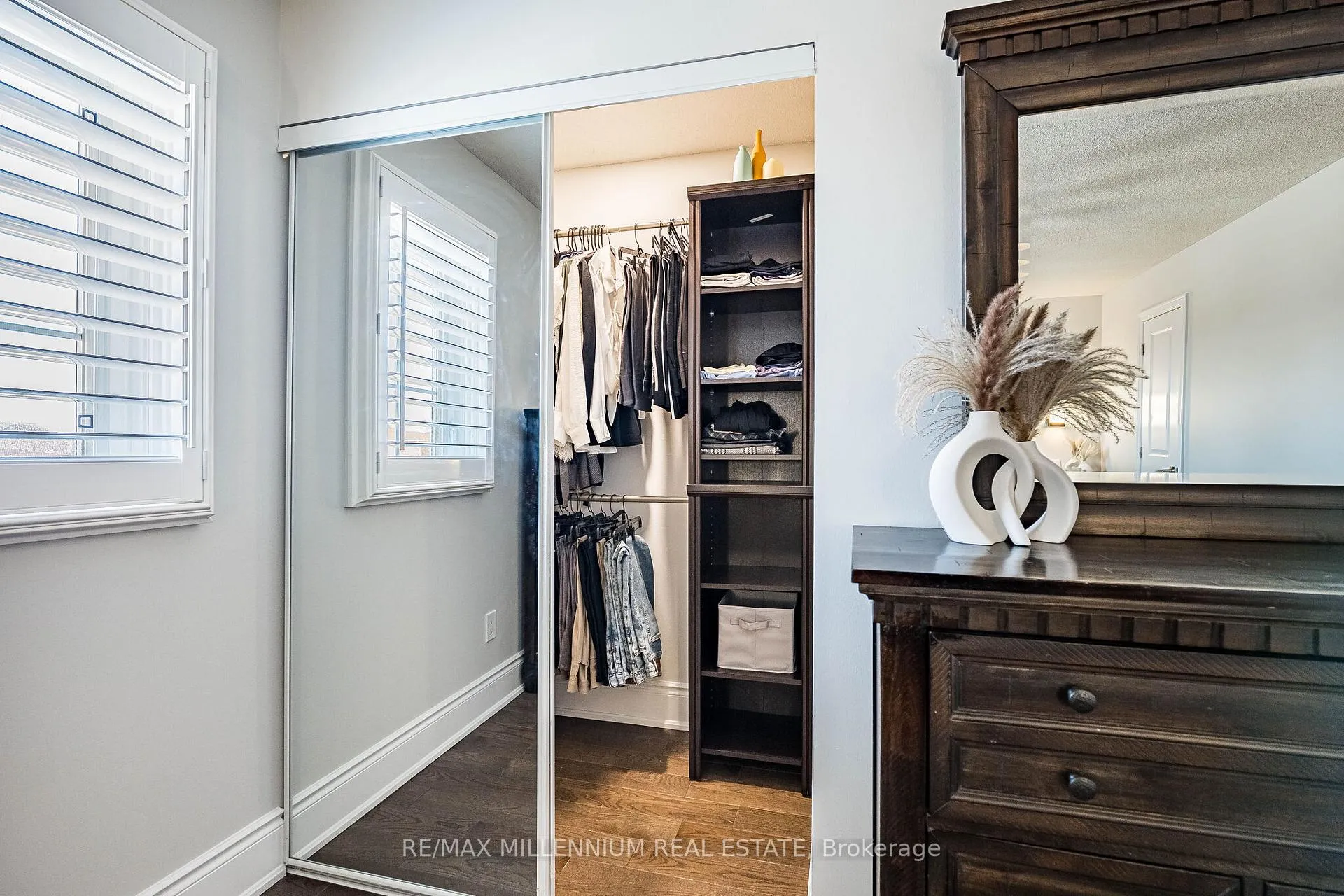 Photo 22 of 74 Atkins Circle, Brampton, Northwood Park — HOMEH