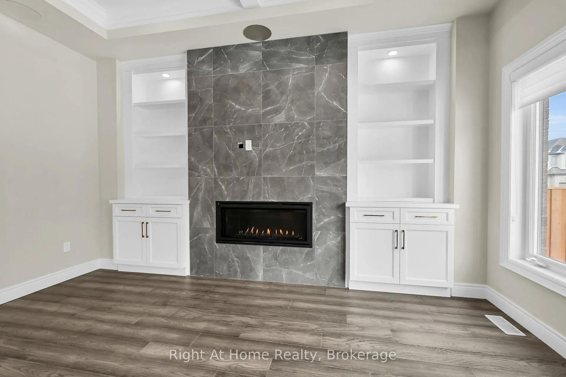 Photo 27 of 55 Eringate Court, Hamilton, Stoney Creek Mountain — HOMEH