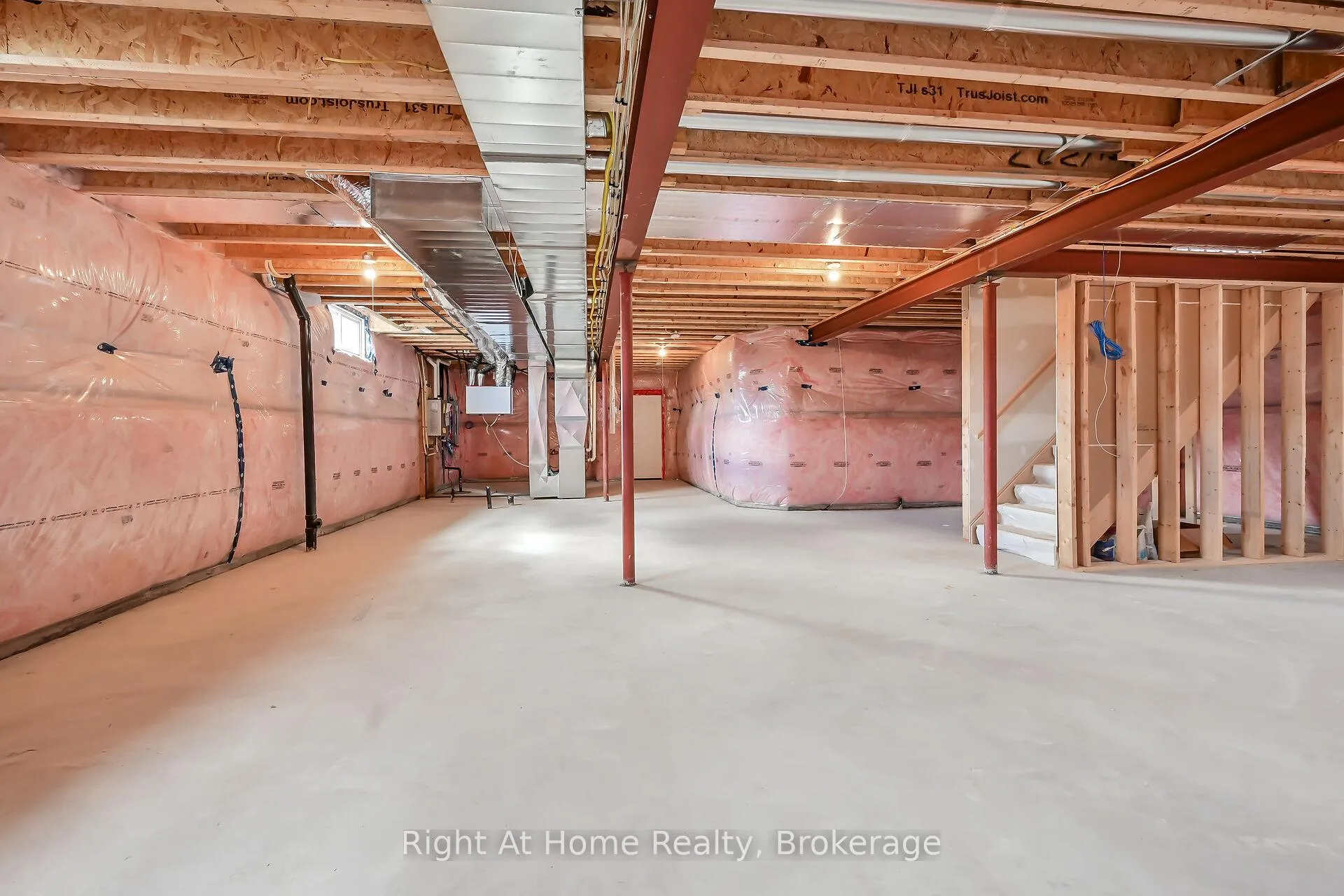 Photo 41 of 55 Eringate Court, Hamilton, Stoney Creek Mountain — HOMEH