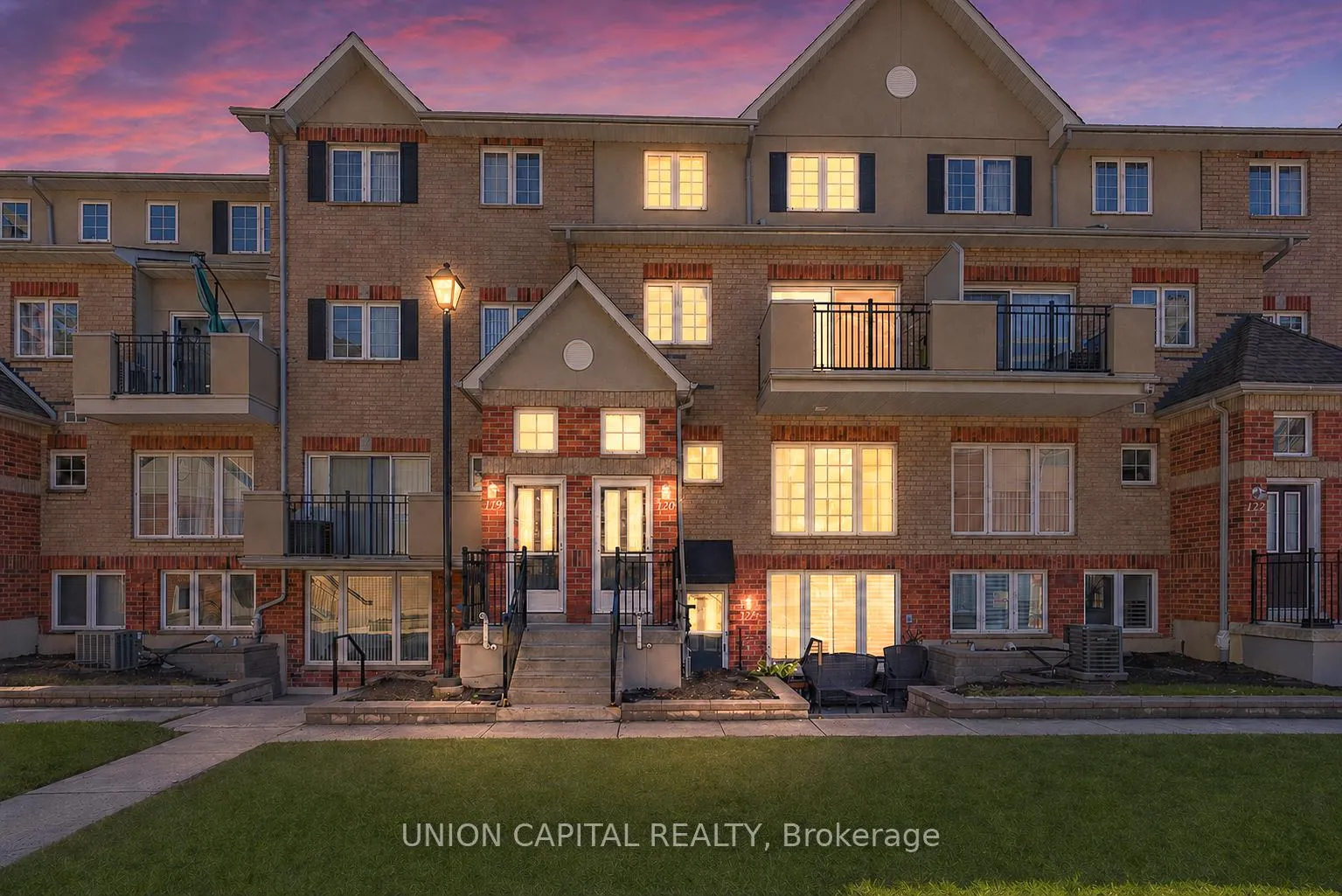 Front of Unit 120, 1400 The Esplanade N