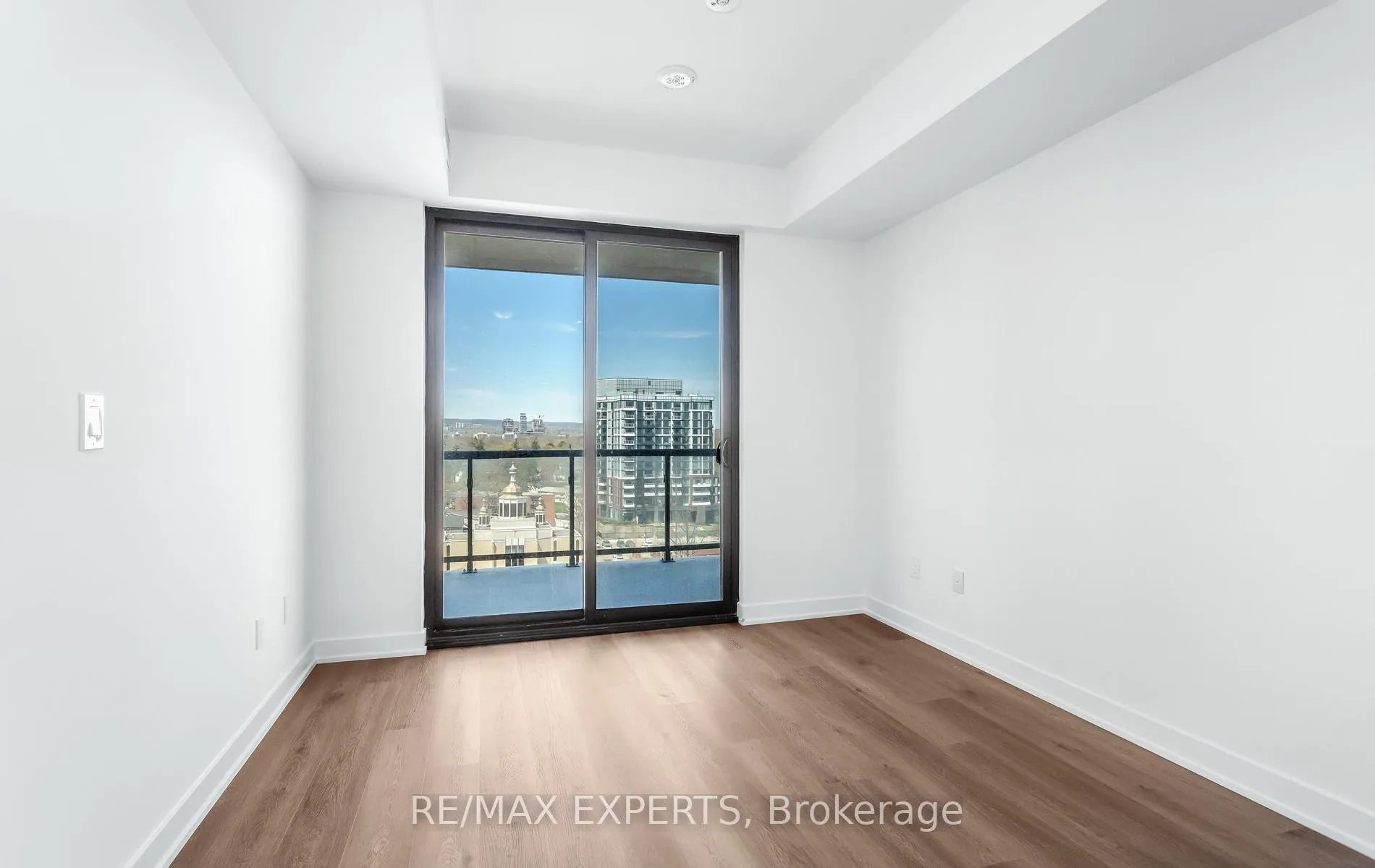 Photo 19 of Unit 910, 2075 Lakeshore Road, Burlington, Brant — HOMEH