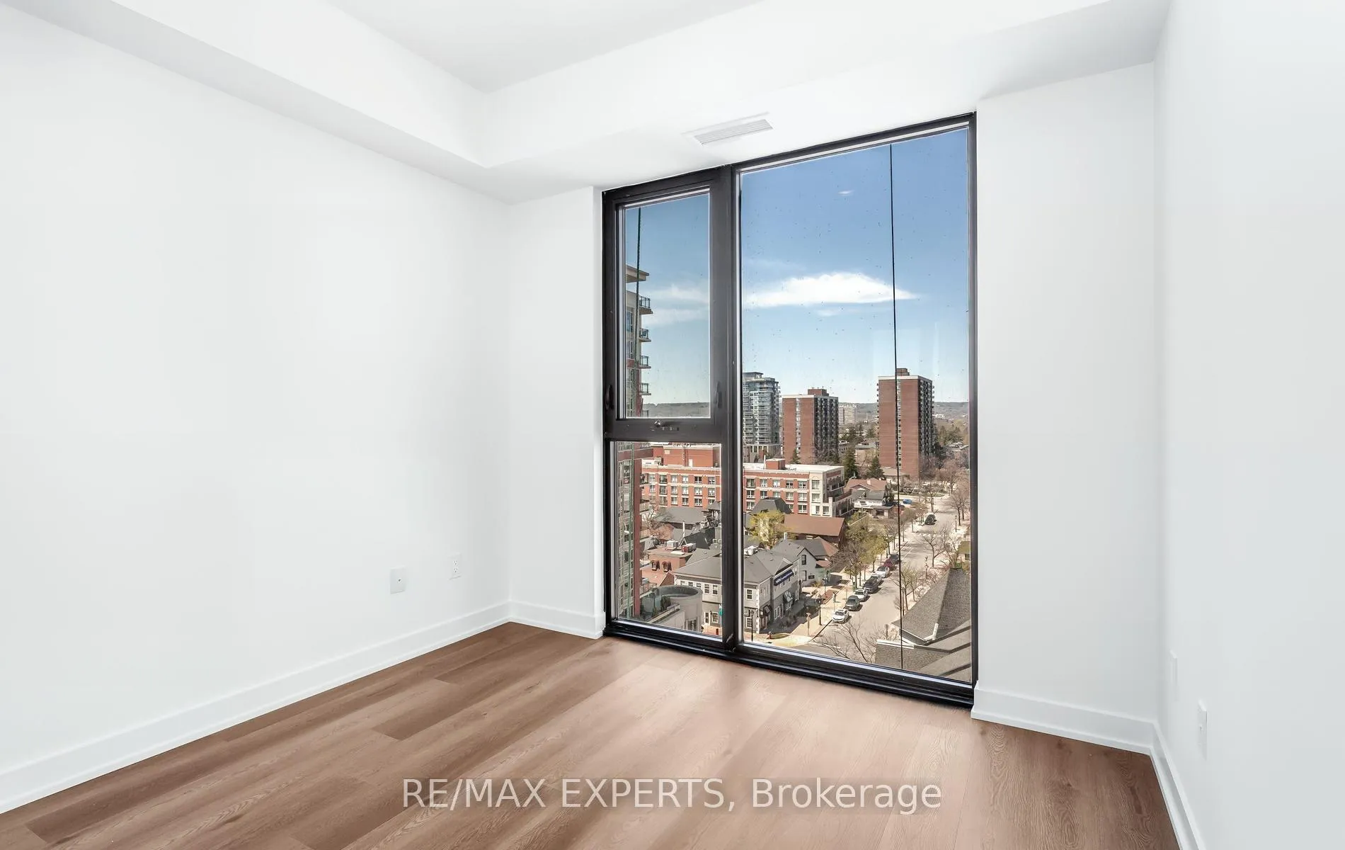 Photo 30 of Unit 910, 2075 Lakeshore Road, Burlington, Brant — HOMEH