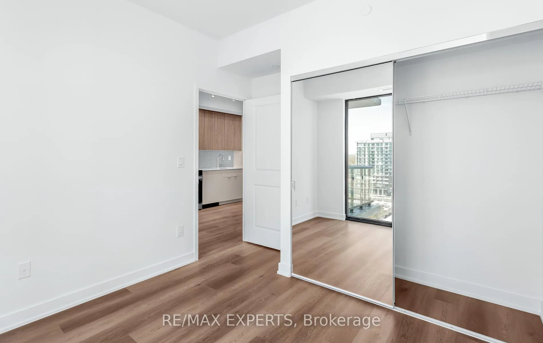 Photo 33 of Unit 910, 2075 Lakeshore Road, Burlington, Brant — HOMEH