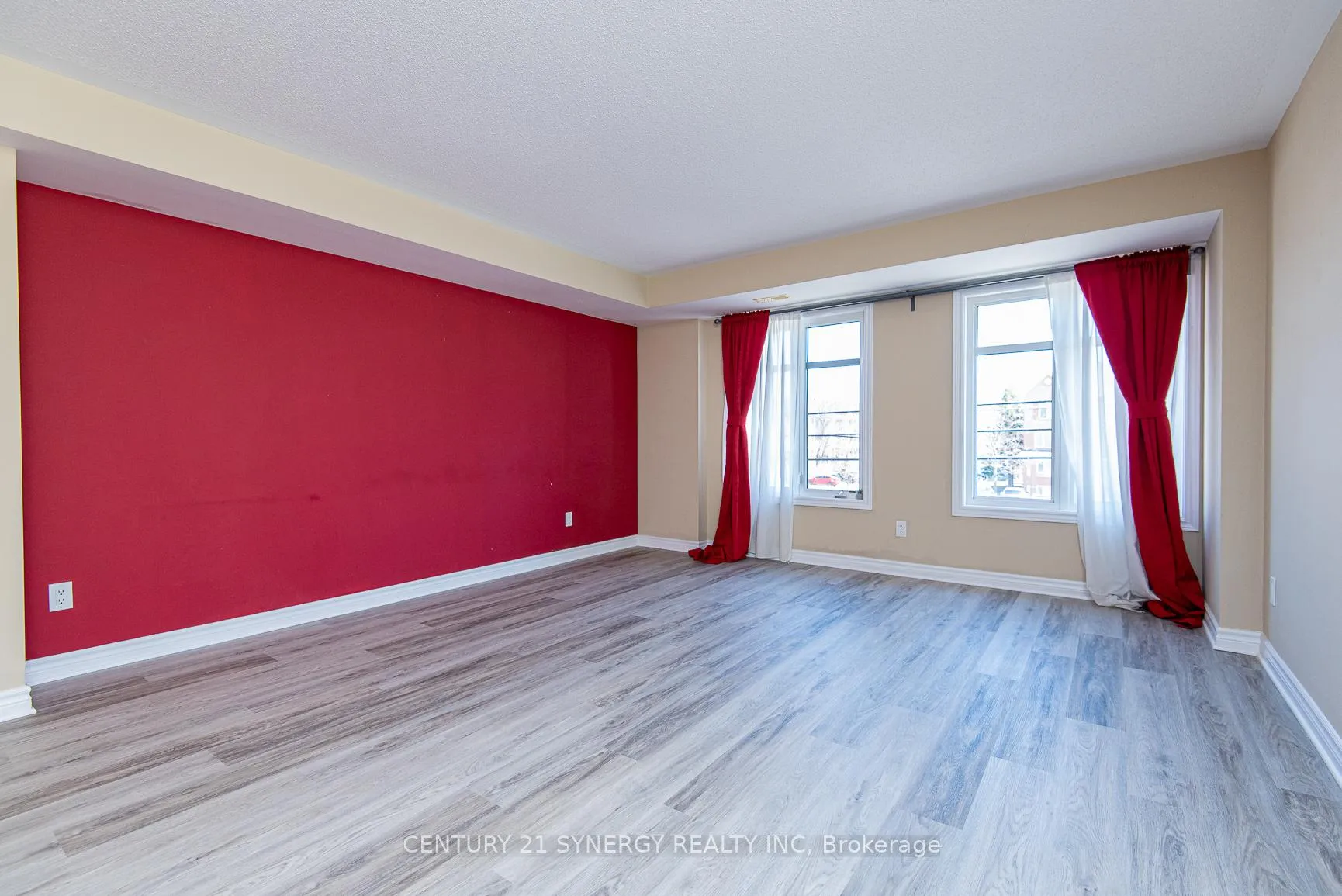 Photo 4 of 2228 Tenth Line Road, Ottawa, Avalon West — HOMEH