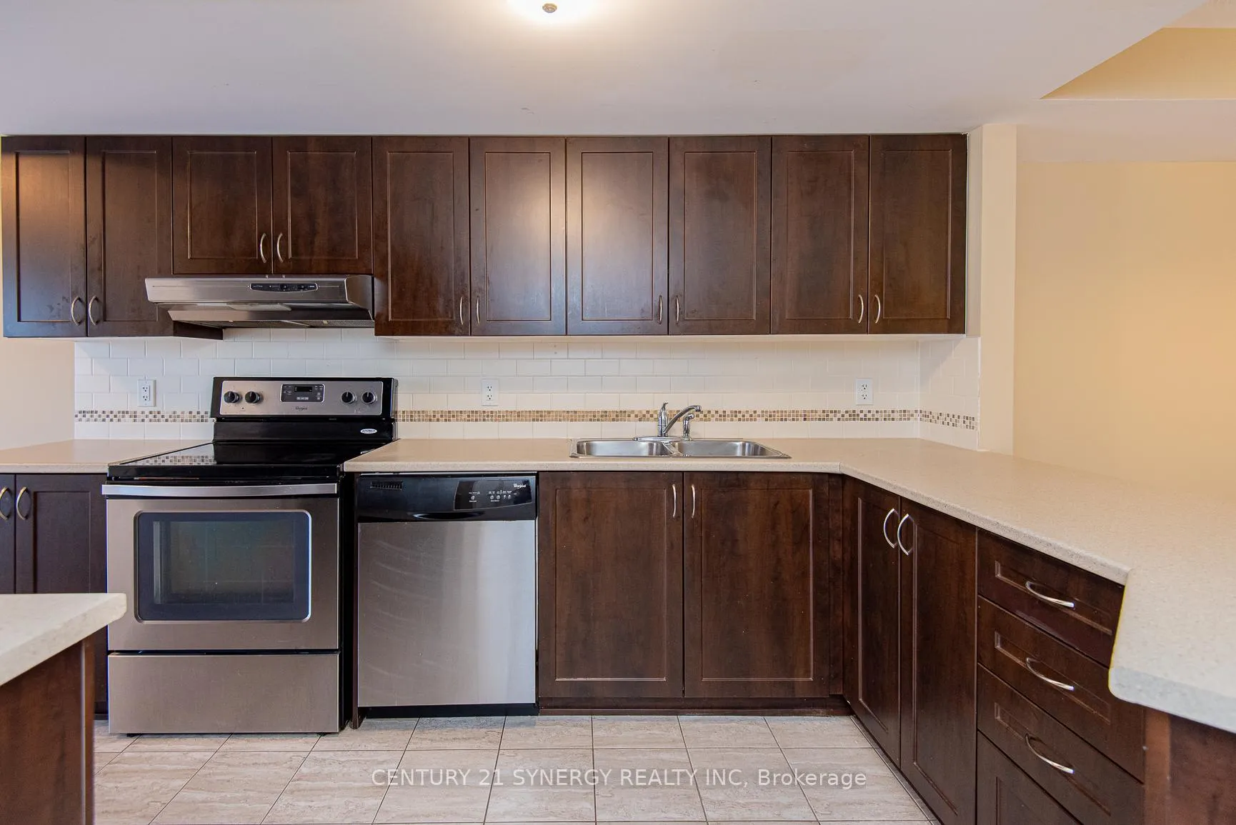 Photo 9 of 2228 Tenth Line Road, Ottawa, Avalon West — HOMEH