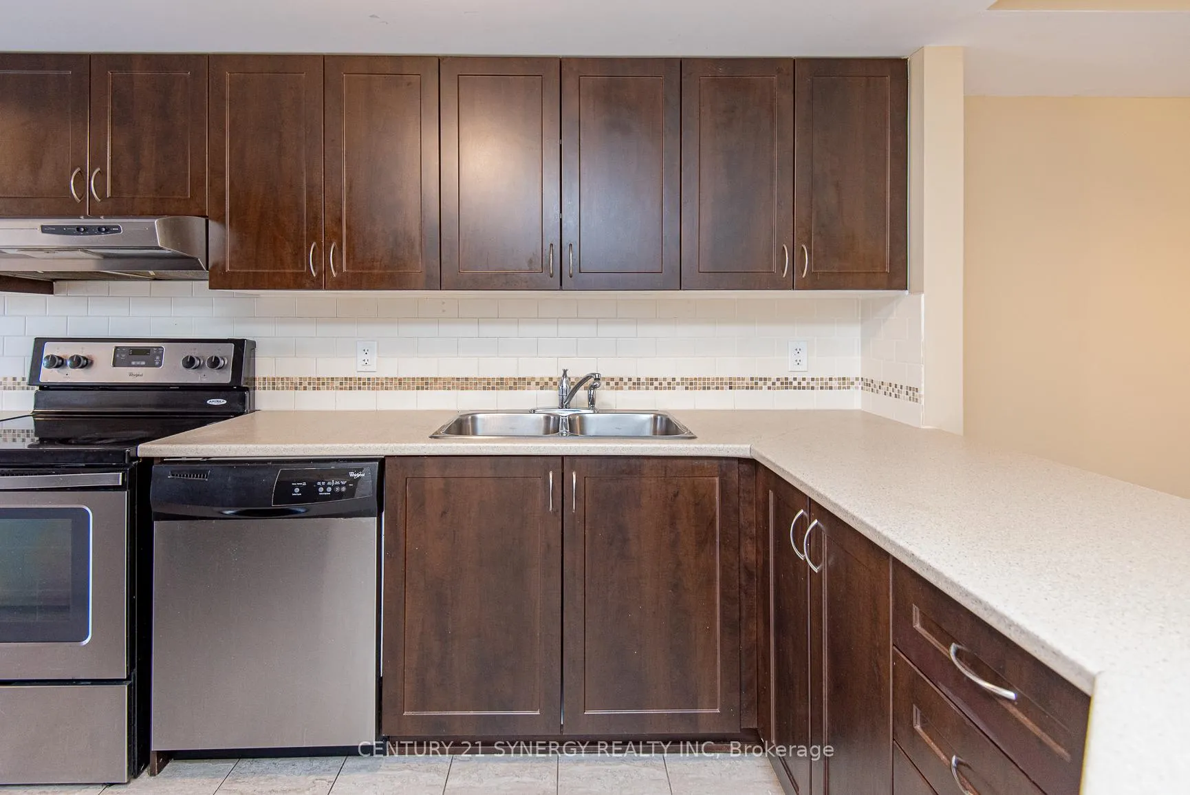 Photo 19 of 2228 Tenth Line Road, Ottawa, Avalon West — HOMEH
