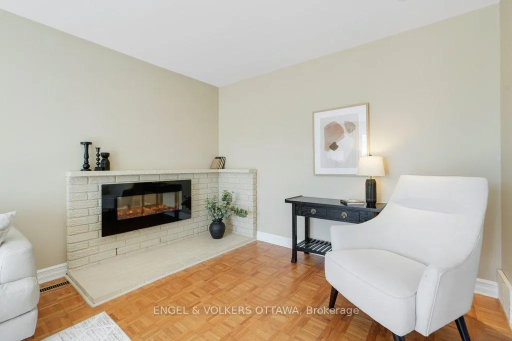 Photo 9 of 3354 Chilliwack Way, Ottawa, Sawmill Creek/Timbermill — HOMEH