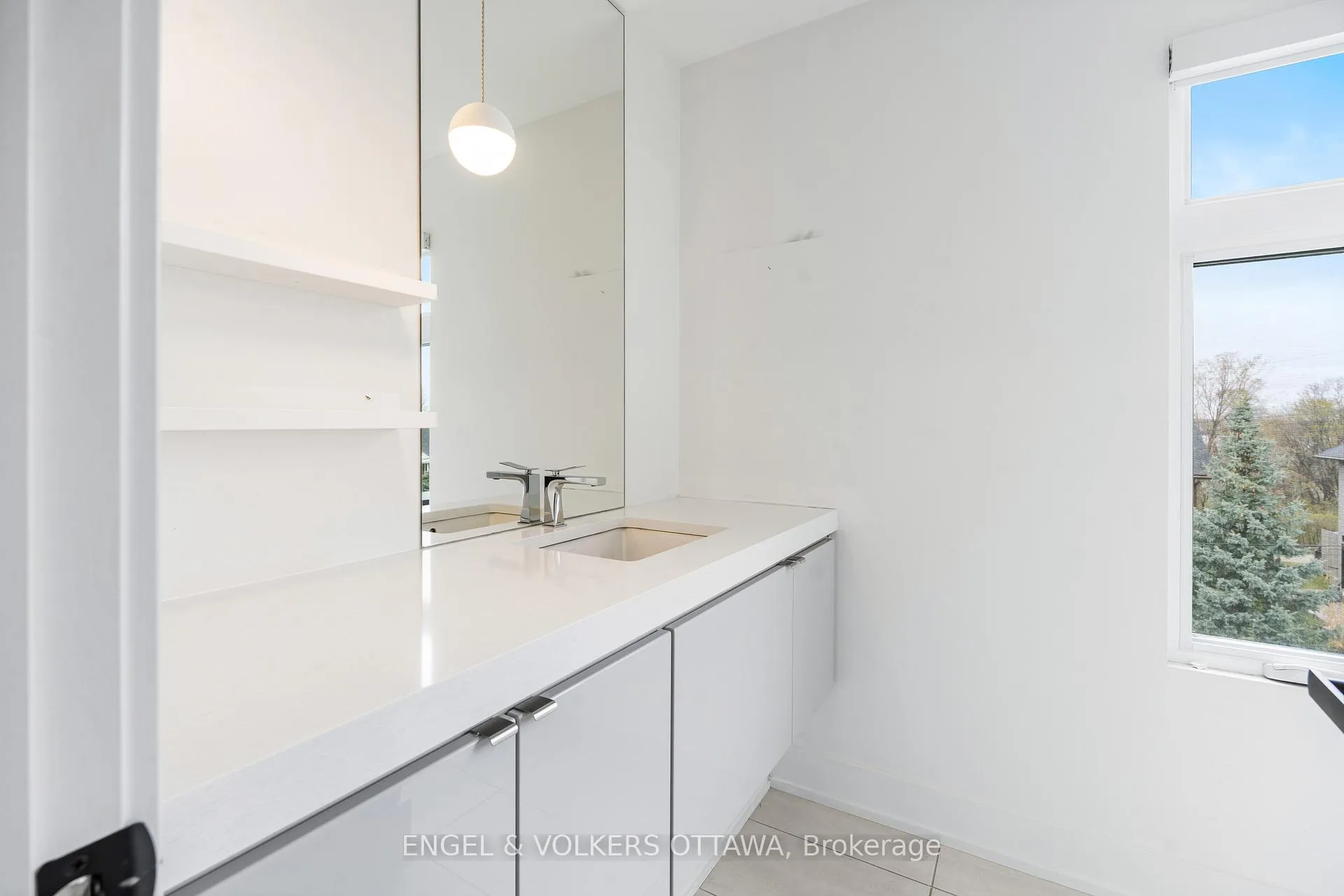 Photo 13 of 2154 Rice Avenue, Ottawa, Woodroffe — HOMEH