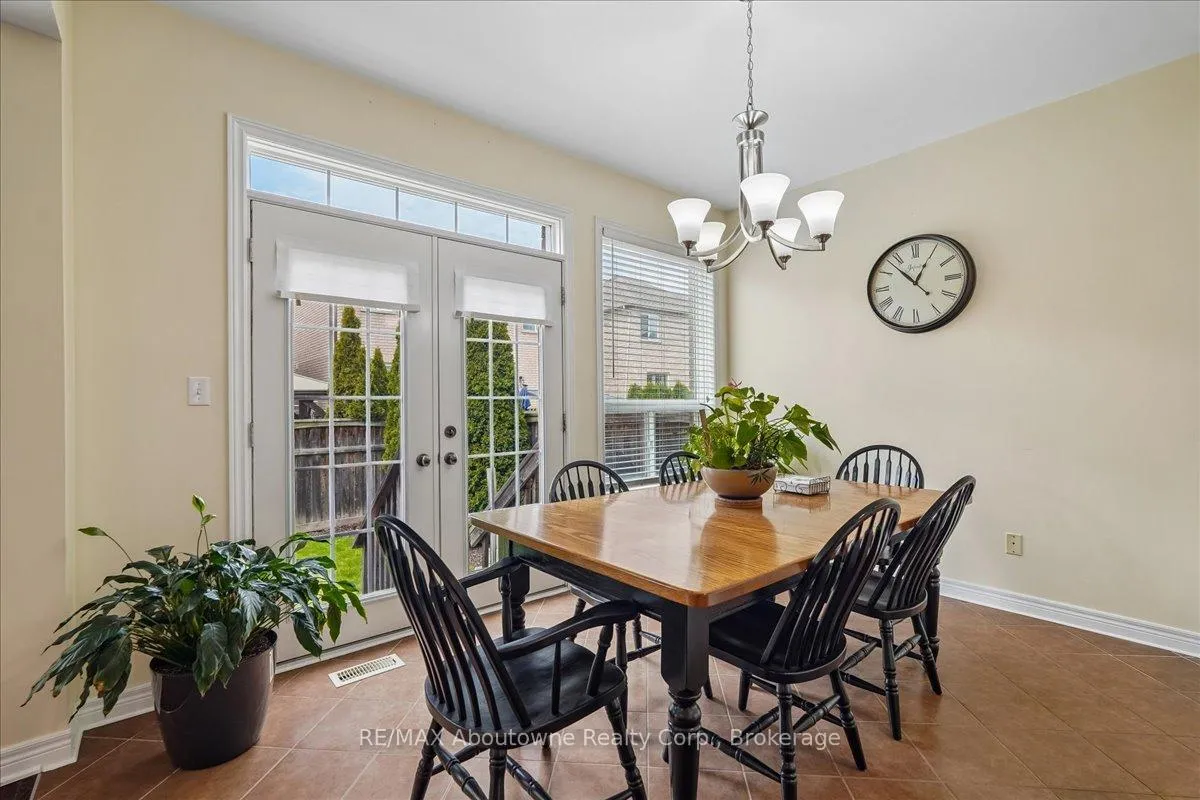 Photo 14 of 4679 Webb Street, Burlington, Alton — HOMEH