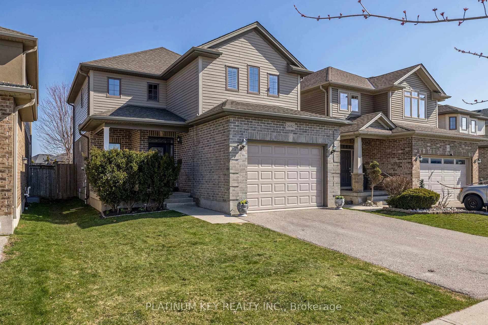 Photo 1 of 2682 Tokala Trail, London, North S — HOMEH