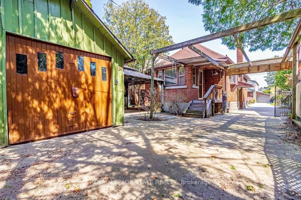 Photo 27 of 157 Longwood Road N, Hamilton, Westdale — HOMEH