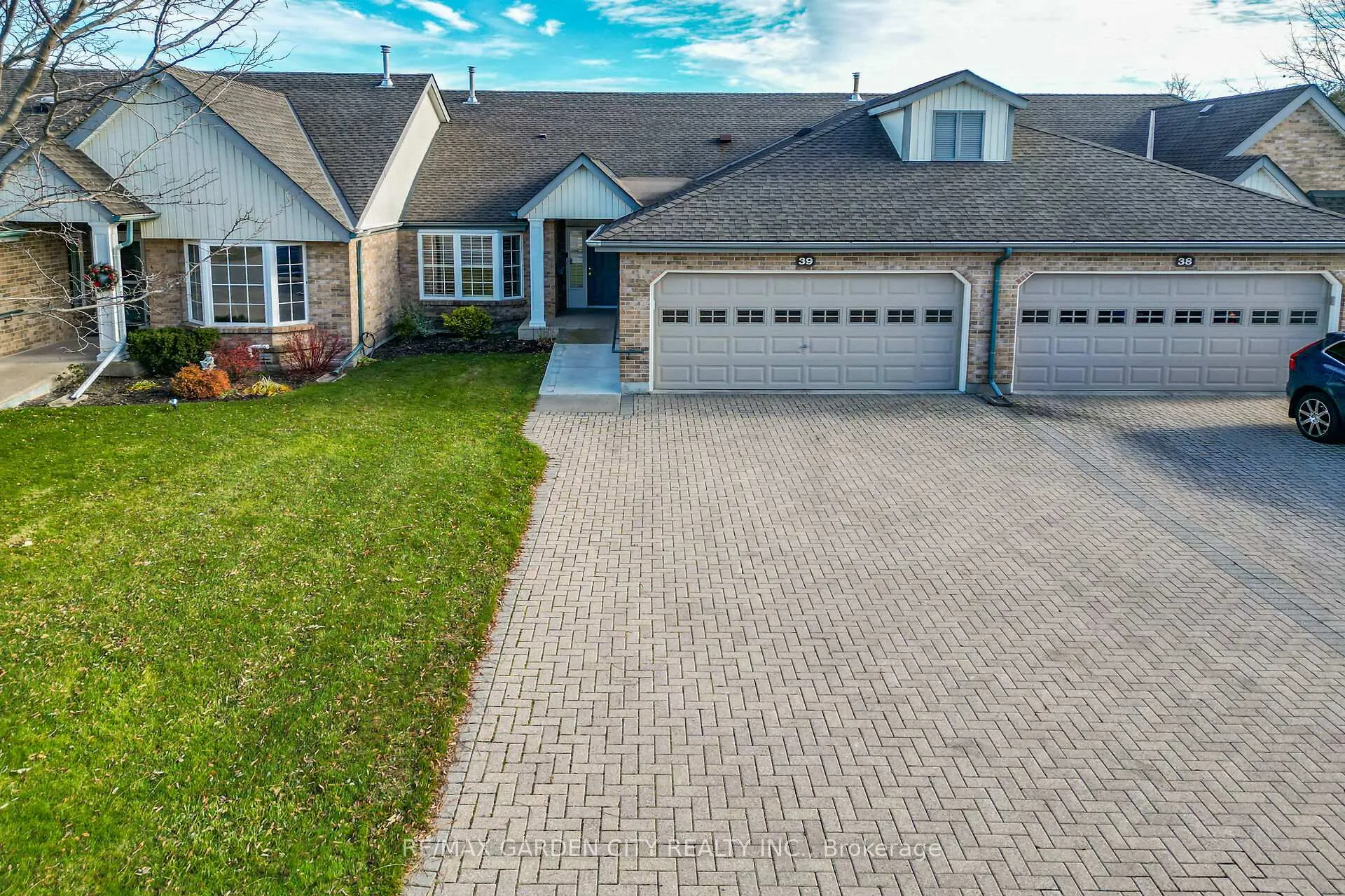 Front of Unit 39, 121 Glen Morris Drive