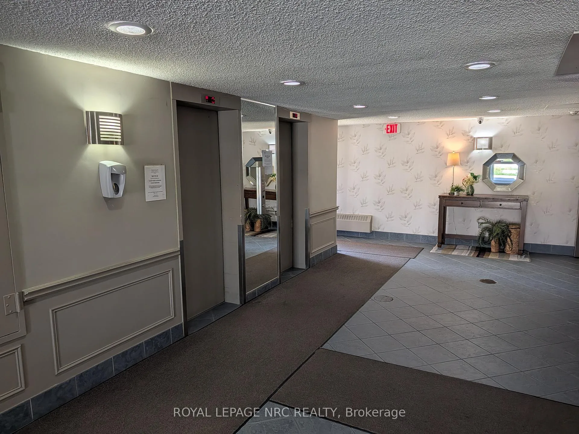 Photo 8 of Unit 404, 196 Scott Street, St. Catharines, Fairview — HOMEH