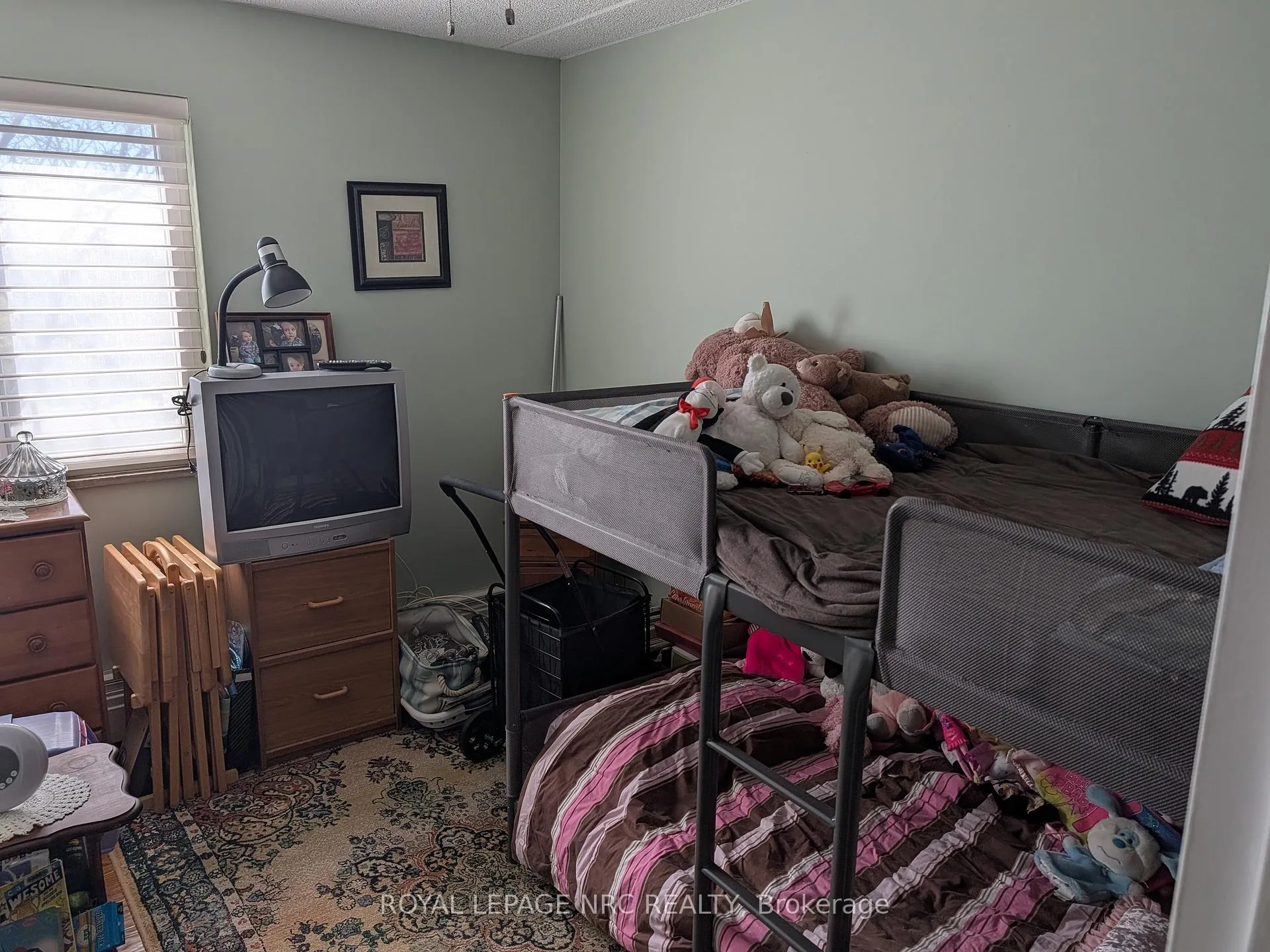 Photo 11 of Unit 404, 196 Scott Street, St. Catharines, Fairview — HOMEH