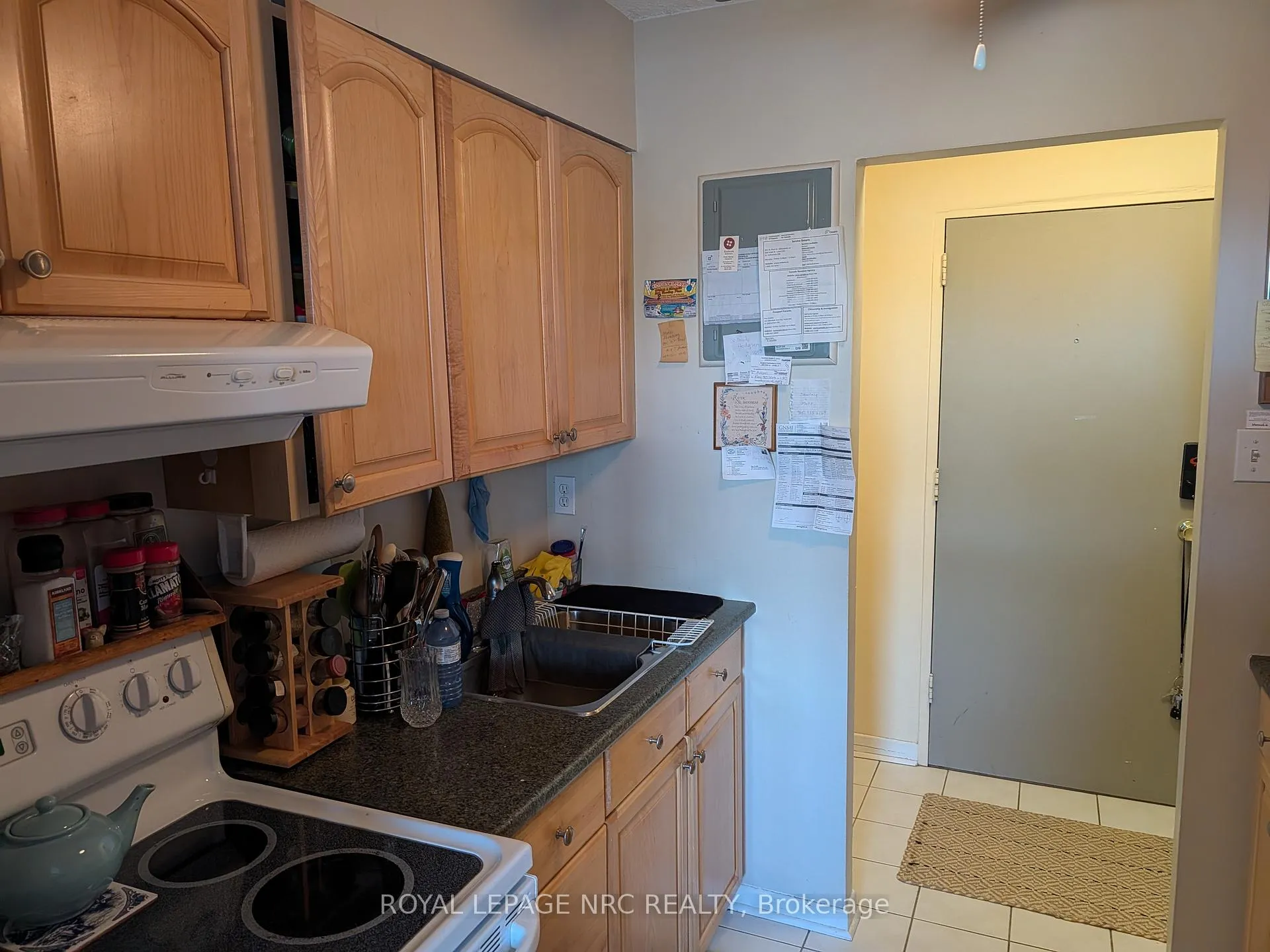 Photo 23 of Unit 404, 196 Scott Street, St. Catharines, Fairview — HOMEH