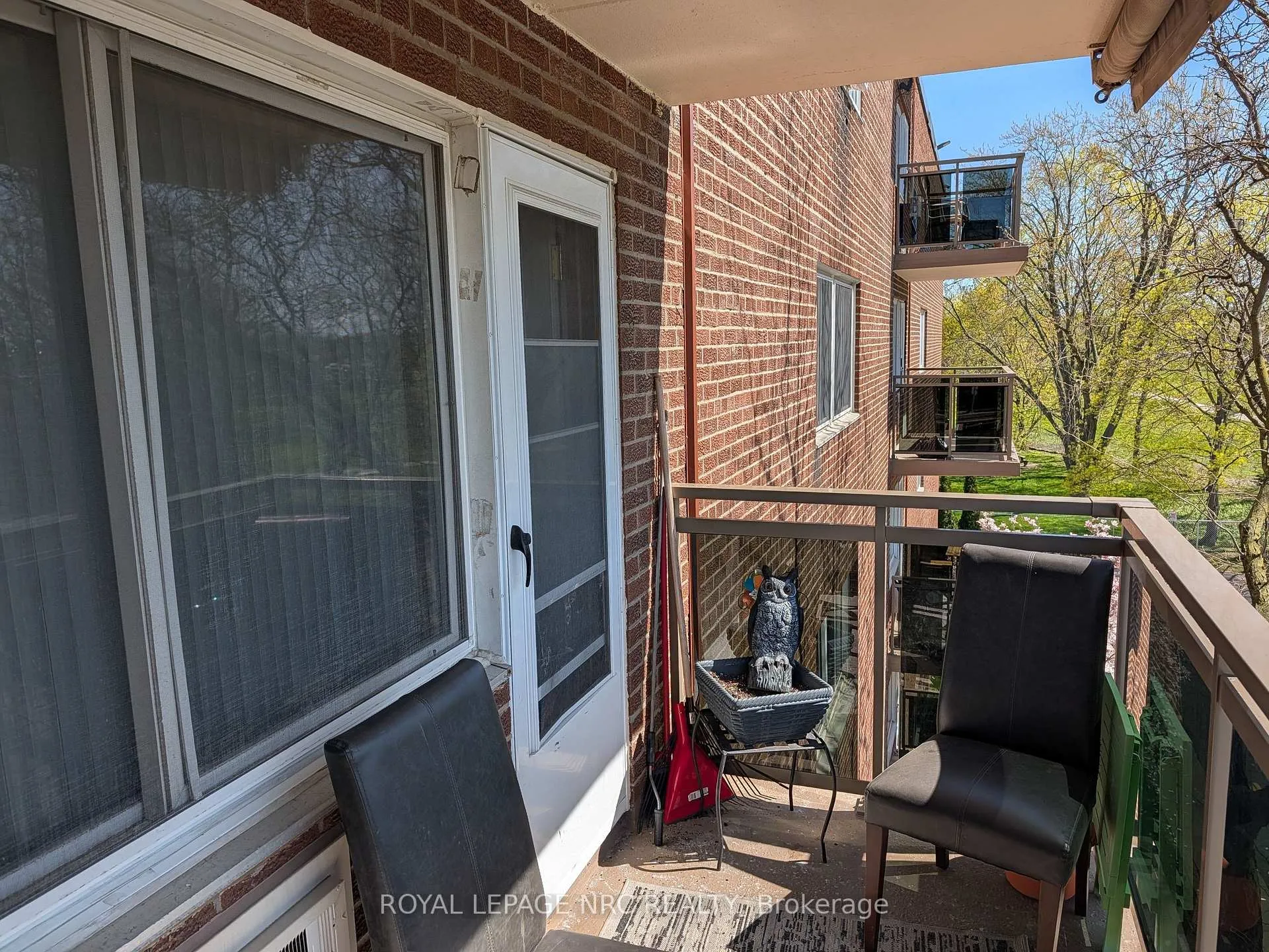 Photo 26 of Unit 404, 196 Scott Street, St. Catharines, Fairview — HOMEH