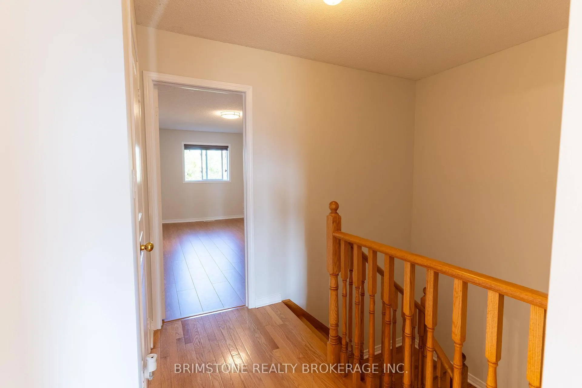 Photo 21 of 89 Winchester Terrace, Barrie, Innis-Shore — HOMEH