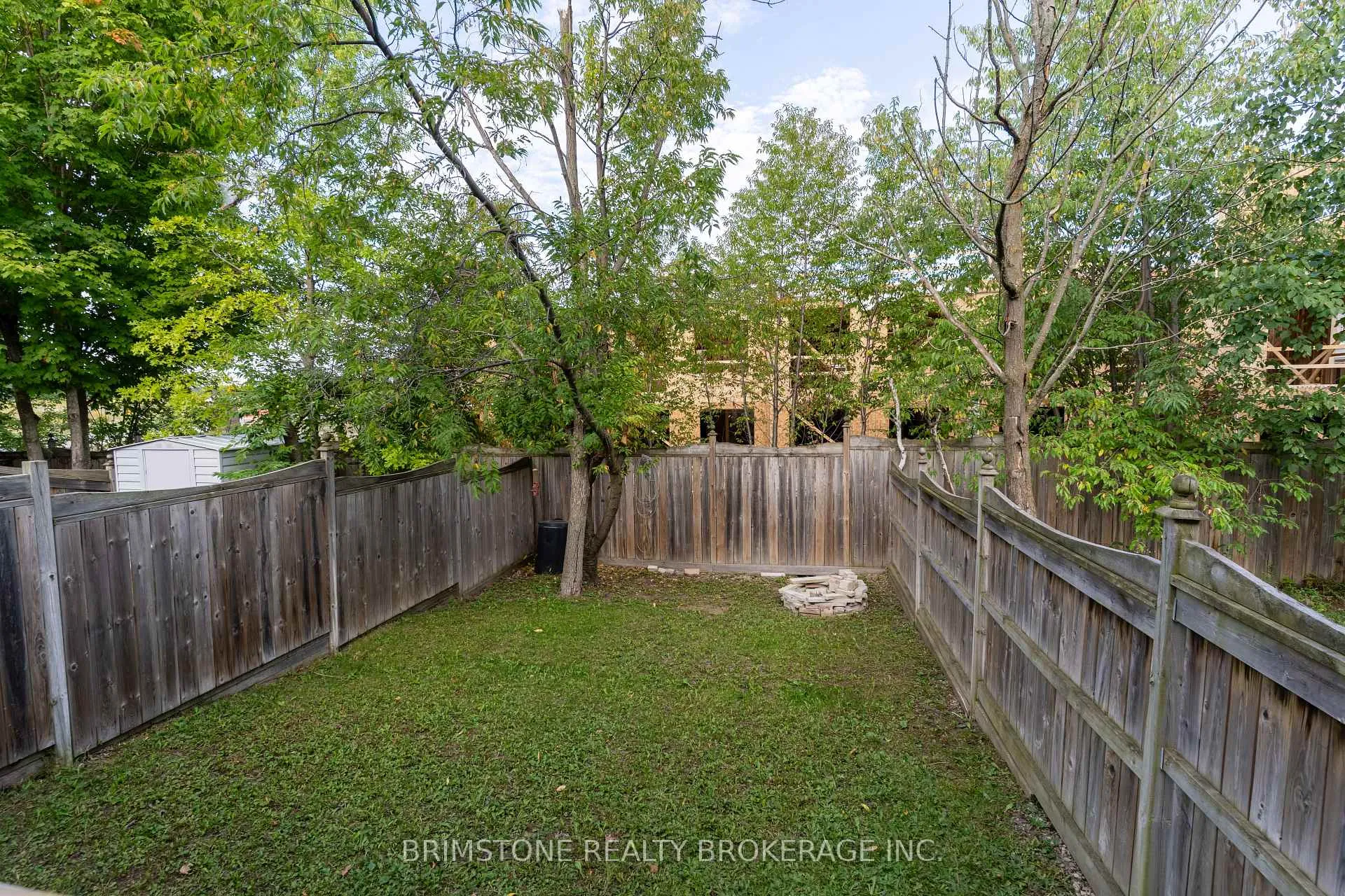 Photo 32 of 89 Winchester Terrace, Barrie, Innis-Shore — HOMEH