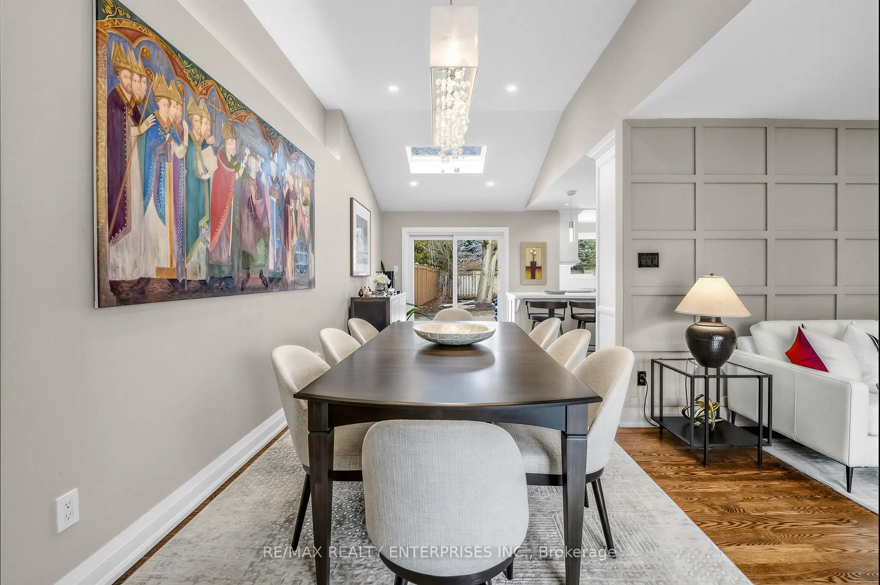 Photo 14 of 315 Swinburne Road, Burlington, Roseland — HOMEH