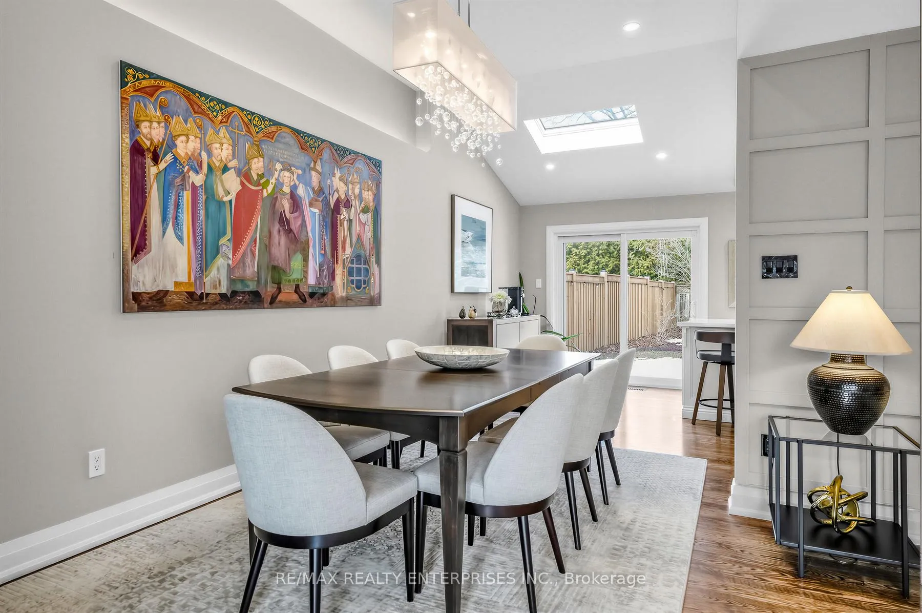 Photo 15 of 315 Swinburne Road, Burlington, Roseland — HOMEH