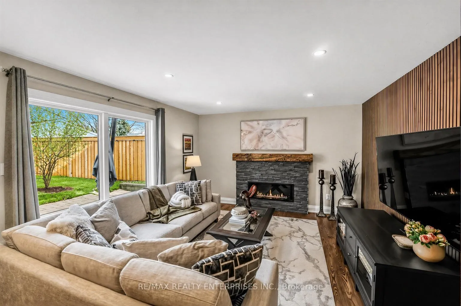 Photo 20 of 315 Swinburne Road, Burlington, Roseland — HOMEH