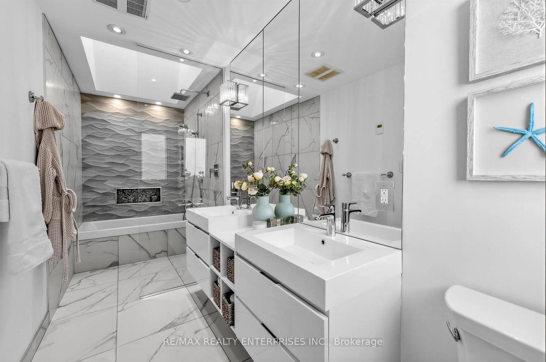 Photo 28 of 315 Swinburne Road, Burlington, Roseland — HOMEH