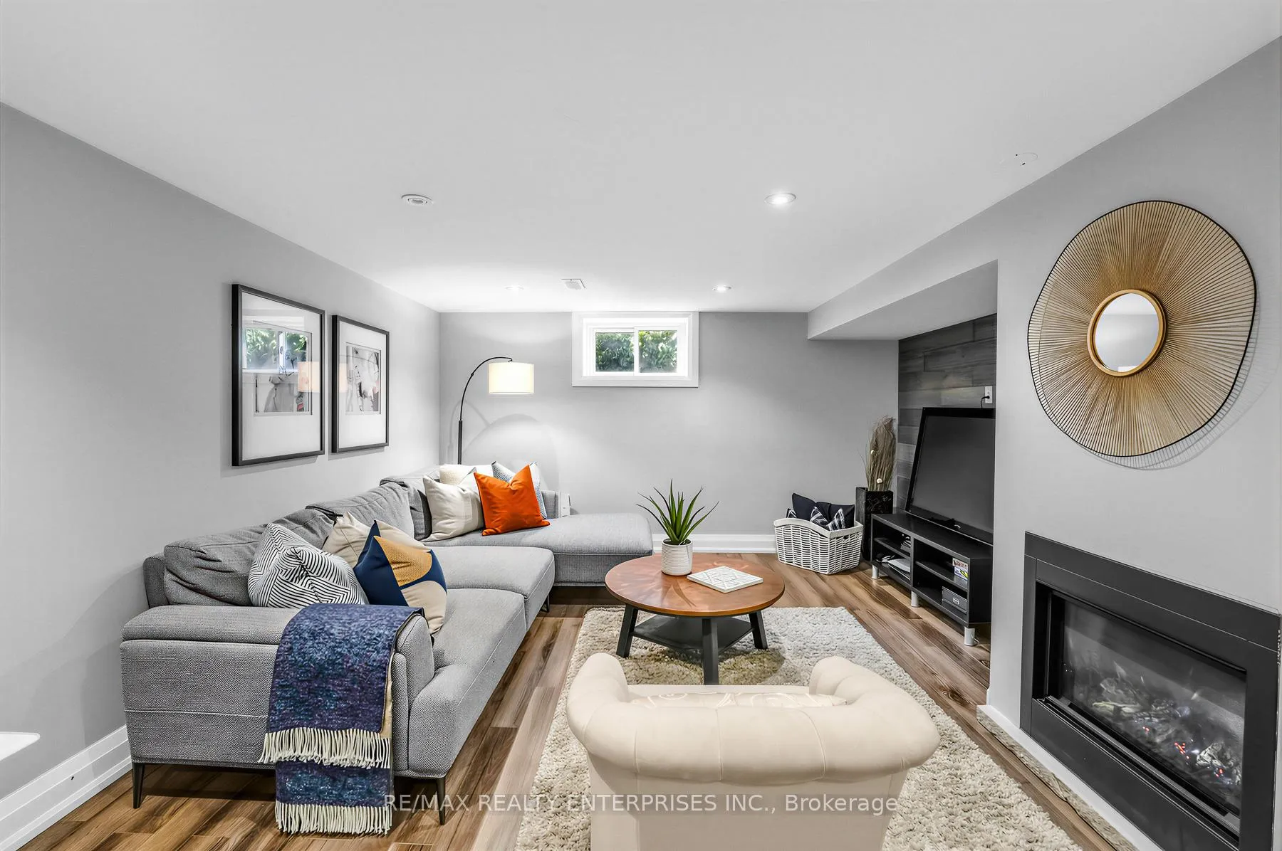 Photo 41 of 315 Swinburne Road, Burlington, Roseland — HOMEH