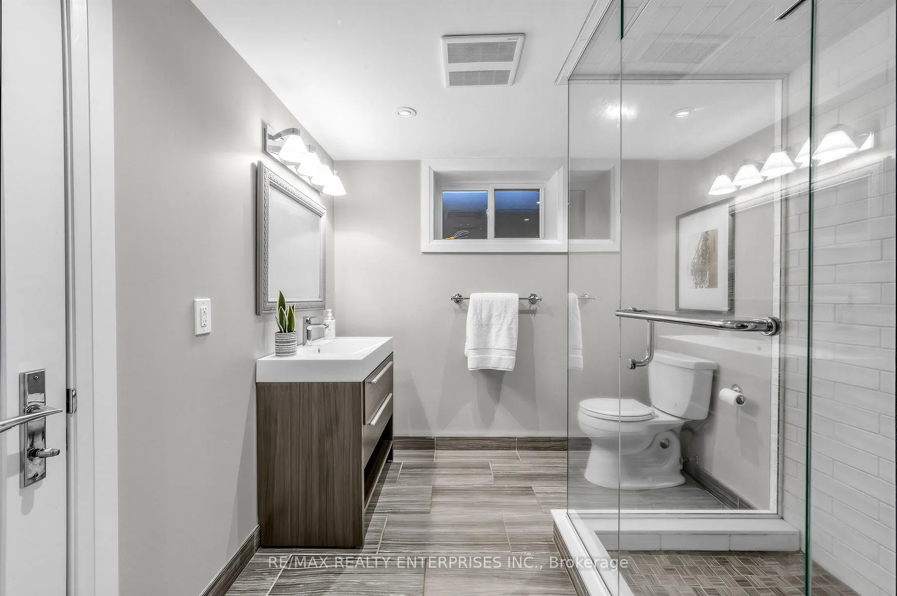 Photo 44 of 315 Swinburne Road, Burlington, Roseland — HOMEH