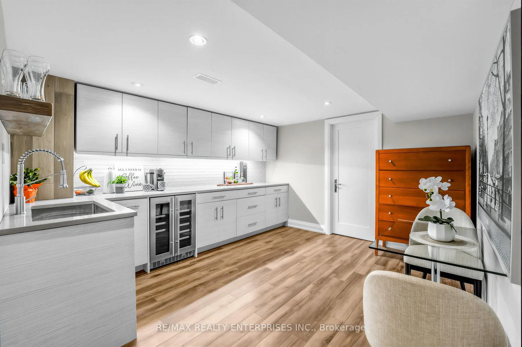 Photo 45 of 315 Swinburne Road, Burlington, Roseland — HOMEH