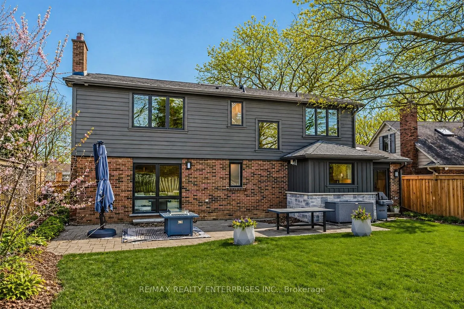 Photo 46 of 315 Swinburne Road, Burlington, Roseland — HOMEH