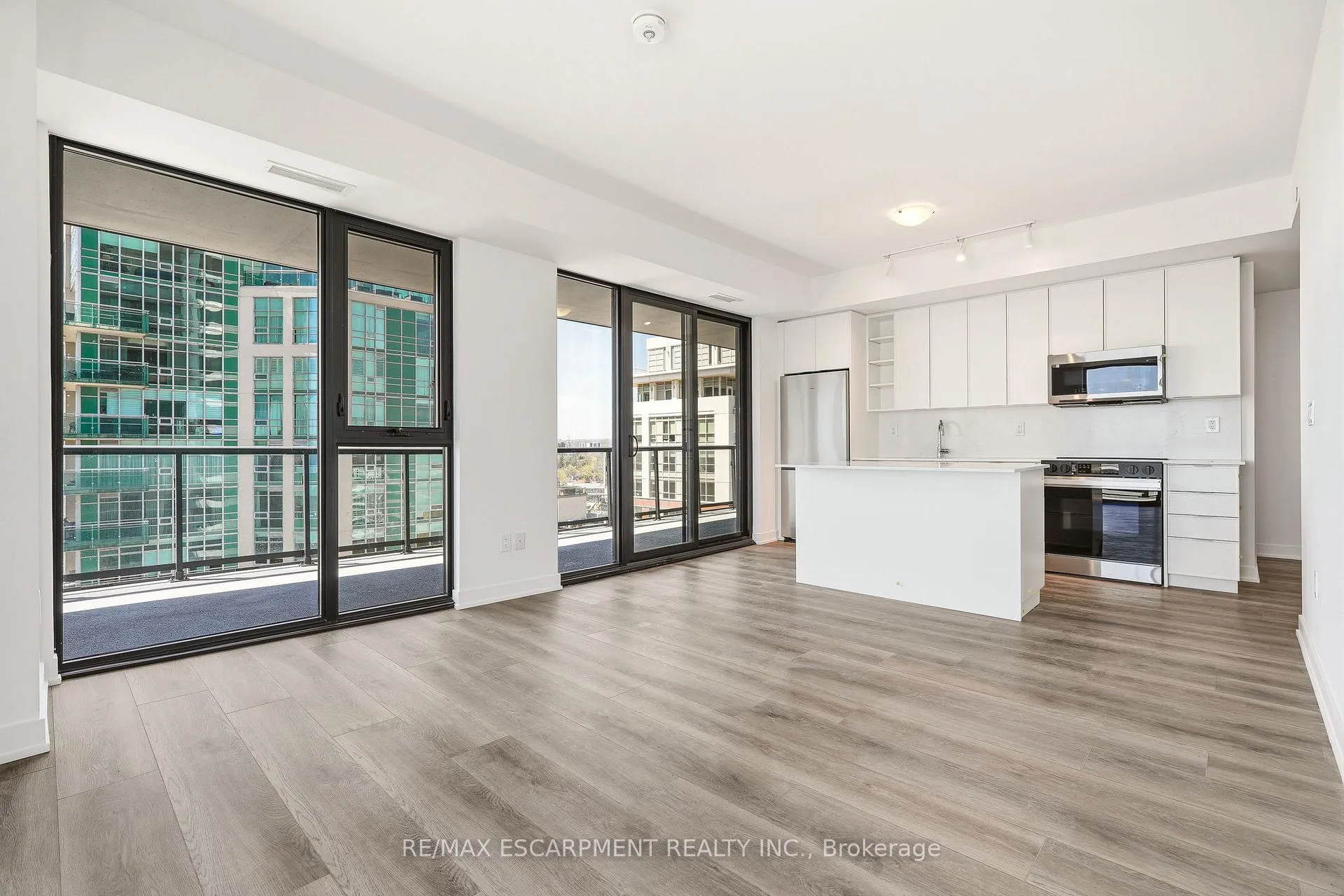 Photo 10 of Unit 1208, 2075 Lakeshore Road, Burlington, Brant — HOMEH