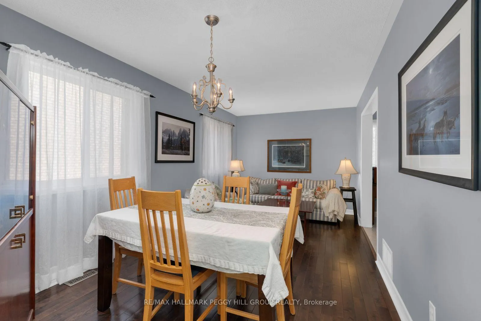 Photo 5 of 11 Hodgson Drive, Barrie, Northwest — HOMEH