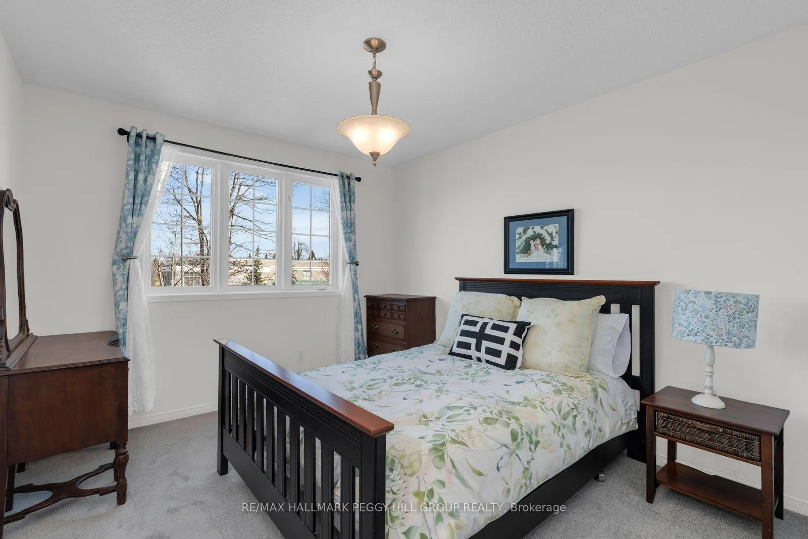 Photo 11 of 11 Hodgson Drive, Barrie, Northwest — HOMEH
