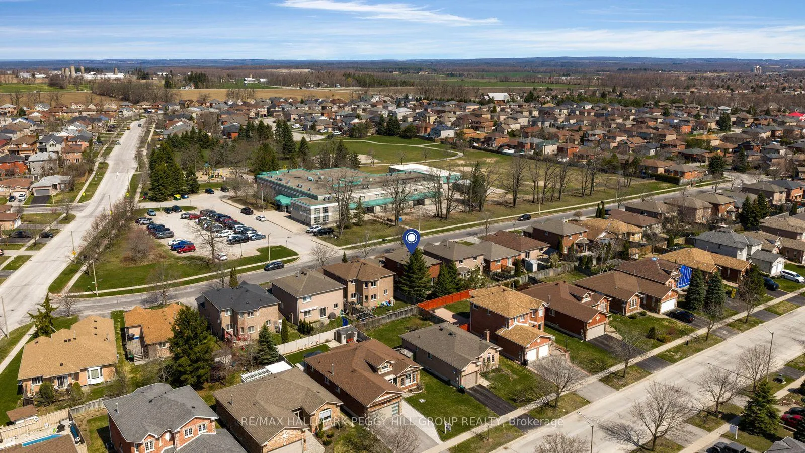 Photo 14 of 11 Hodgson Drive, Barrie, Northwest — HOMEH