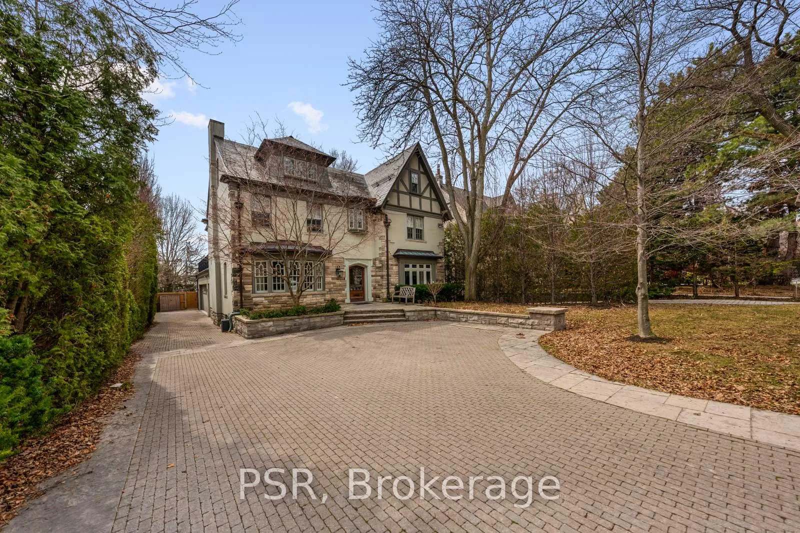 Photo 2 of 80 Old Forest Hill Road, Toronto, Forest Hill South — HOMEH
