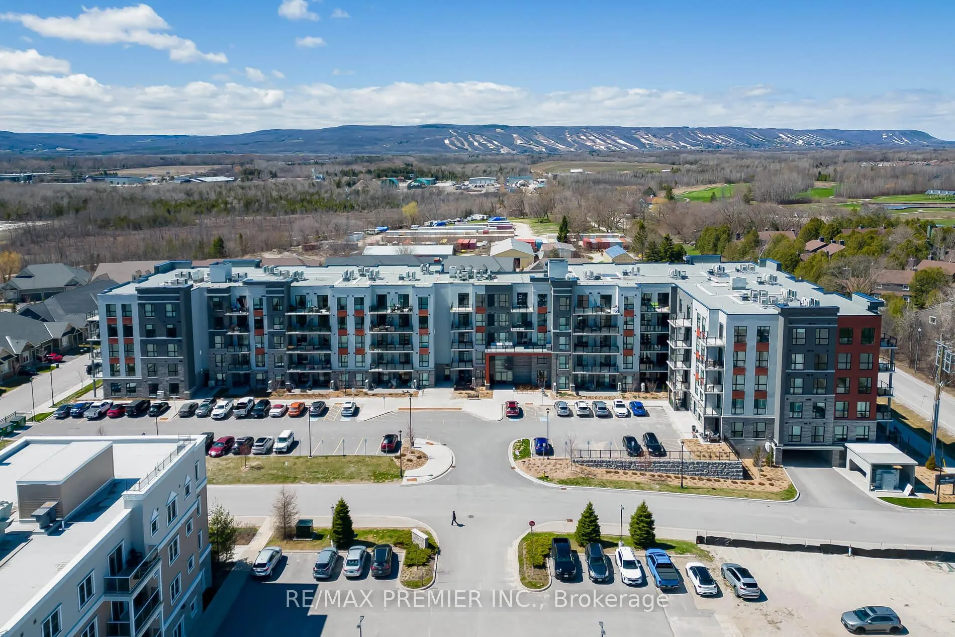 Photo 2 of Unit 120, 4 Kimberly Lane, Collingwood — HOMEH