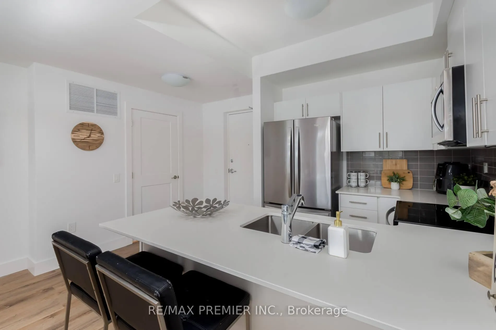 Photo 12 of Unit 120, 4 Kimberly Lane, Collingwood — HOMEH