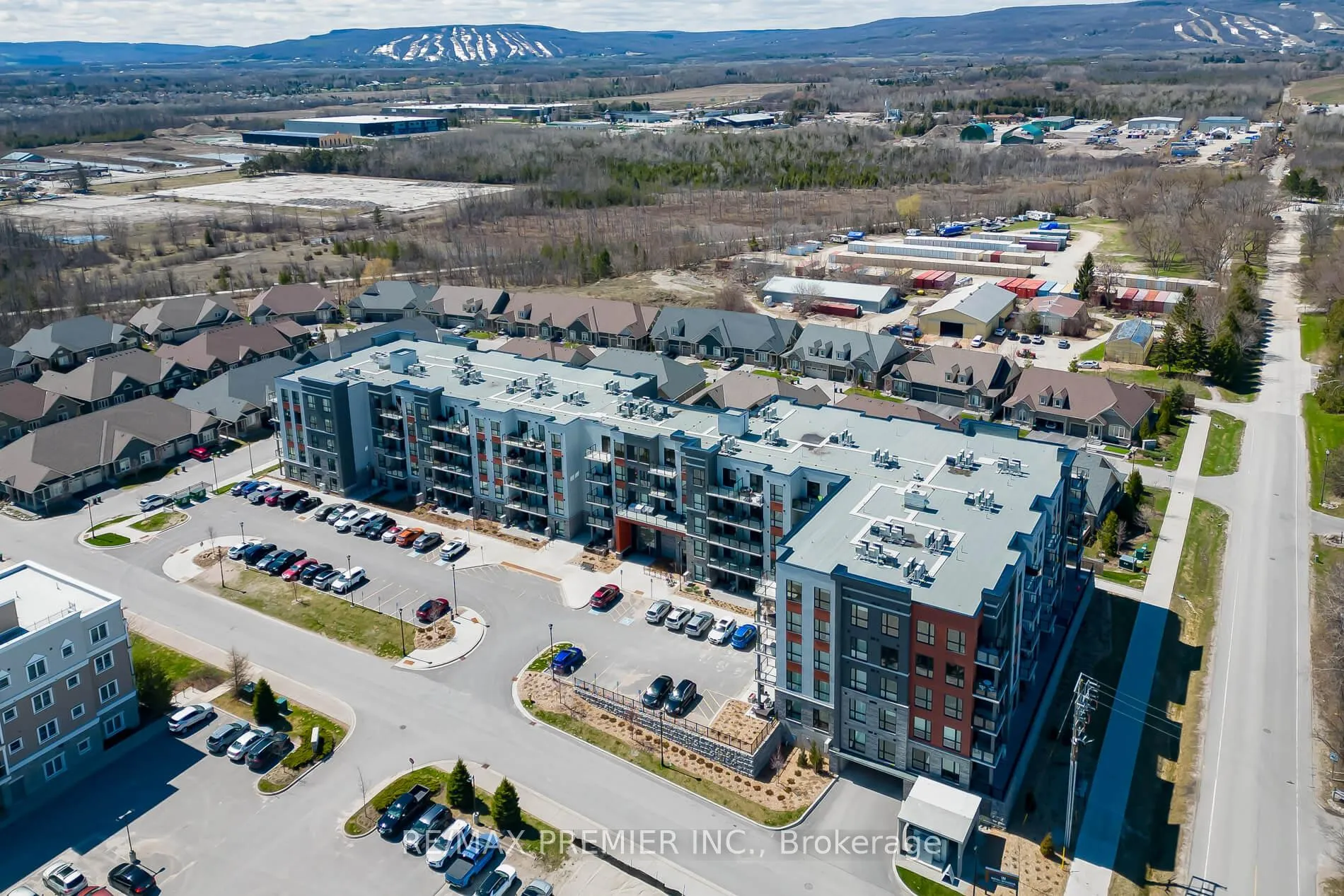 Photo 47 of Unit 120, 4 Kimberly Lane, Collingwood — HOMEH