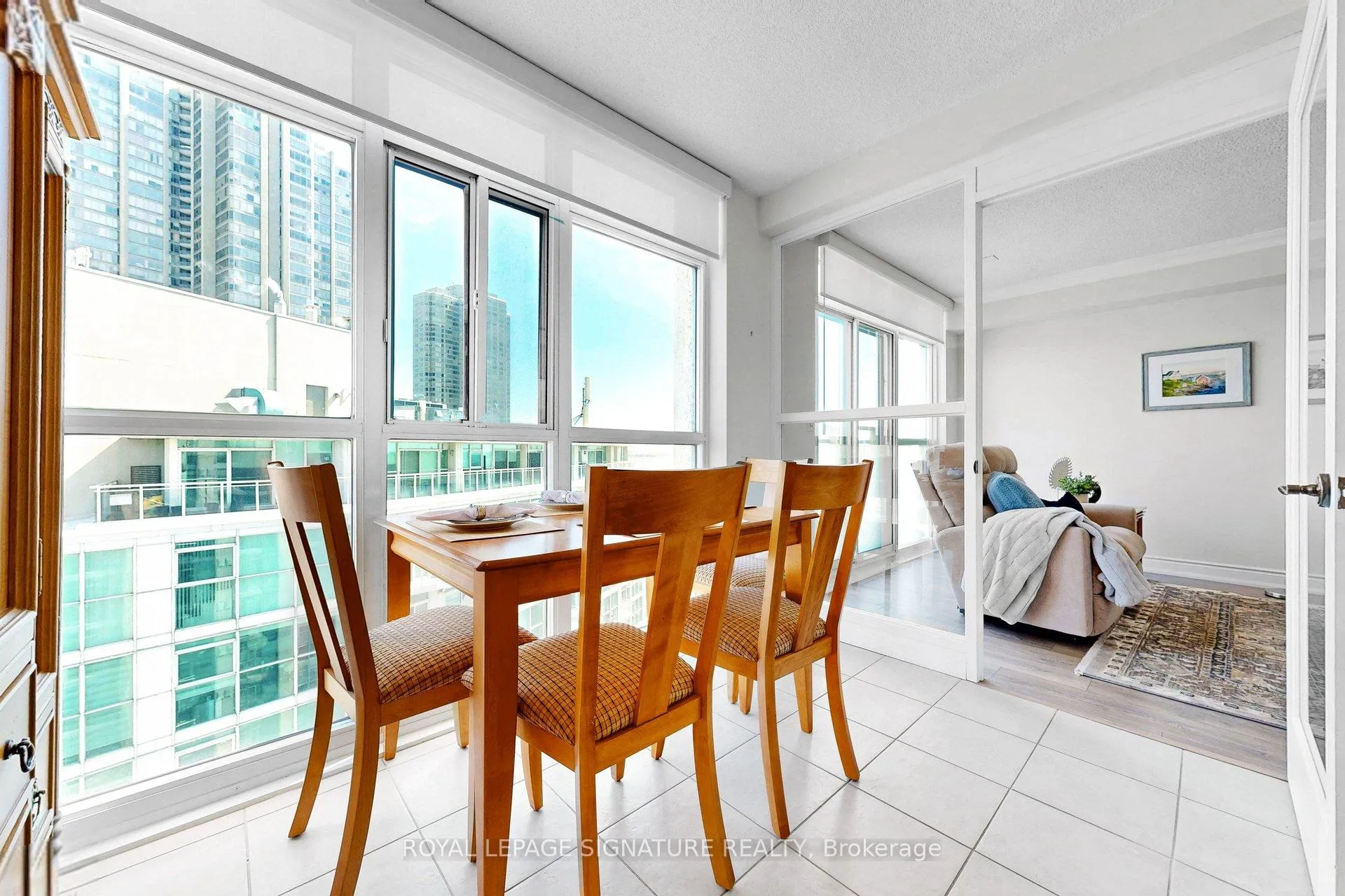 Photo 15 of Unit 1609, 3 Marine Parade Drive, Etobicoke, Mimico — HOMEH