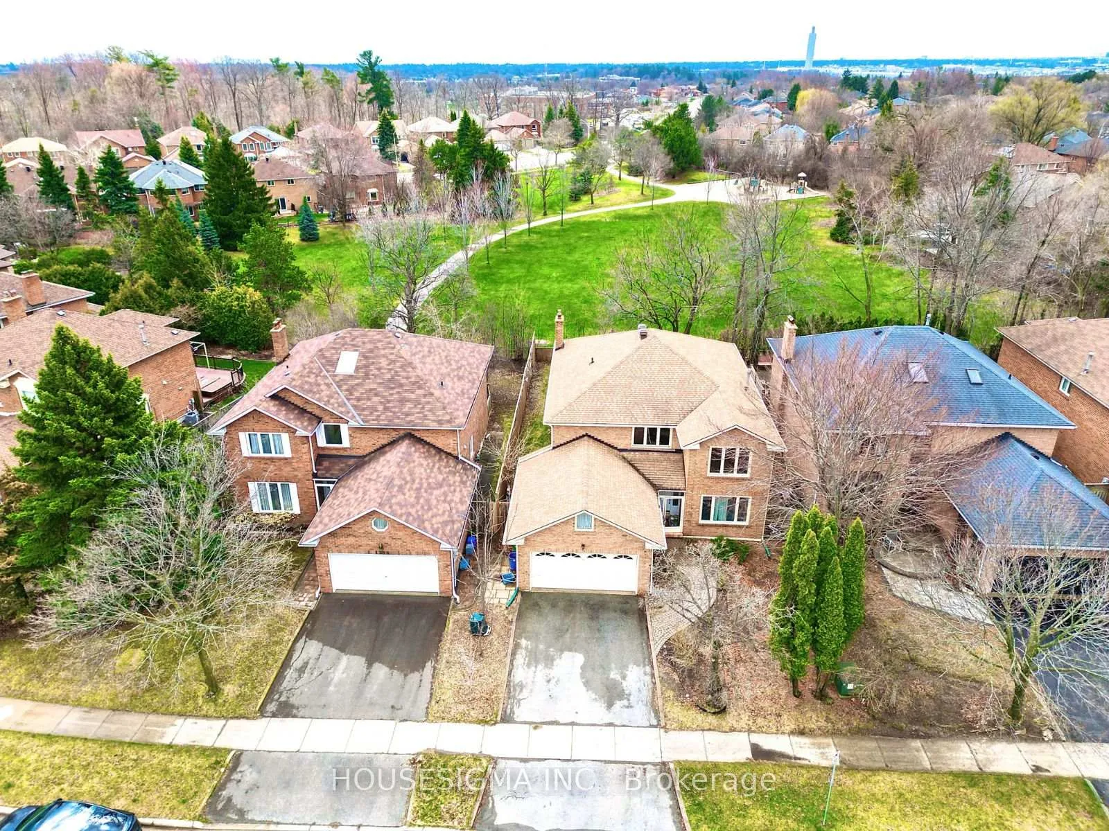 Front of 1404 Will Scarlett Drive